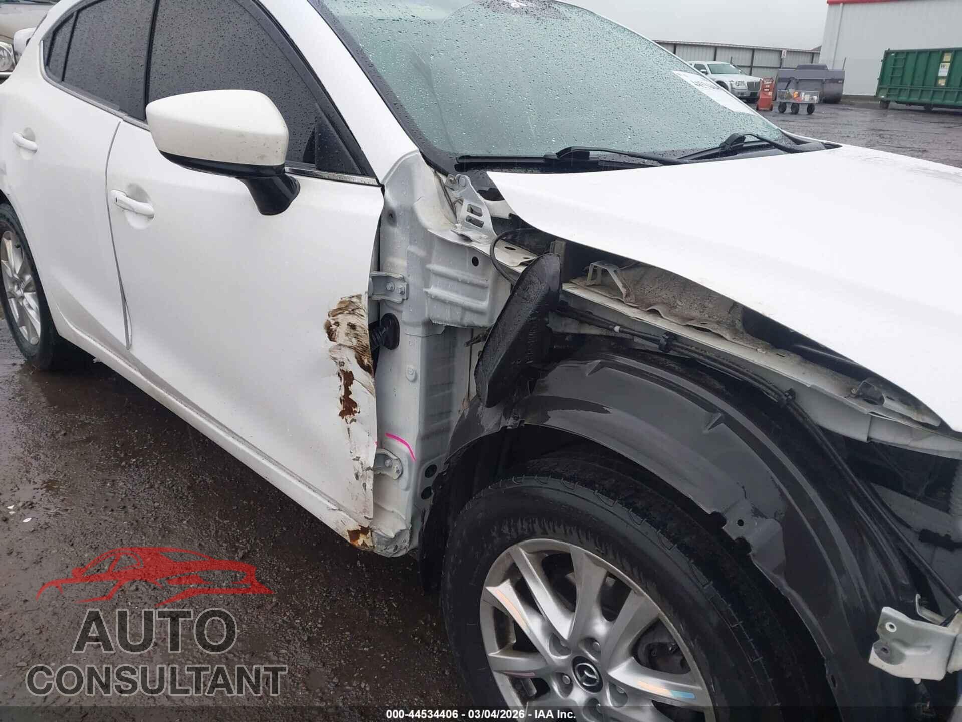 MAZDA MAZDA3 2015 - JM1BM1L70F1237313