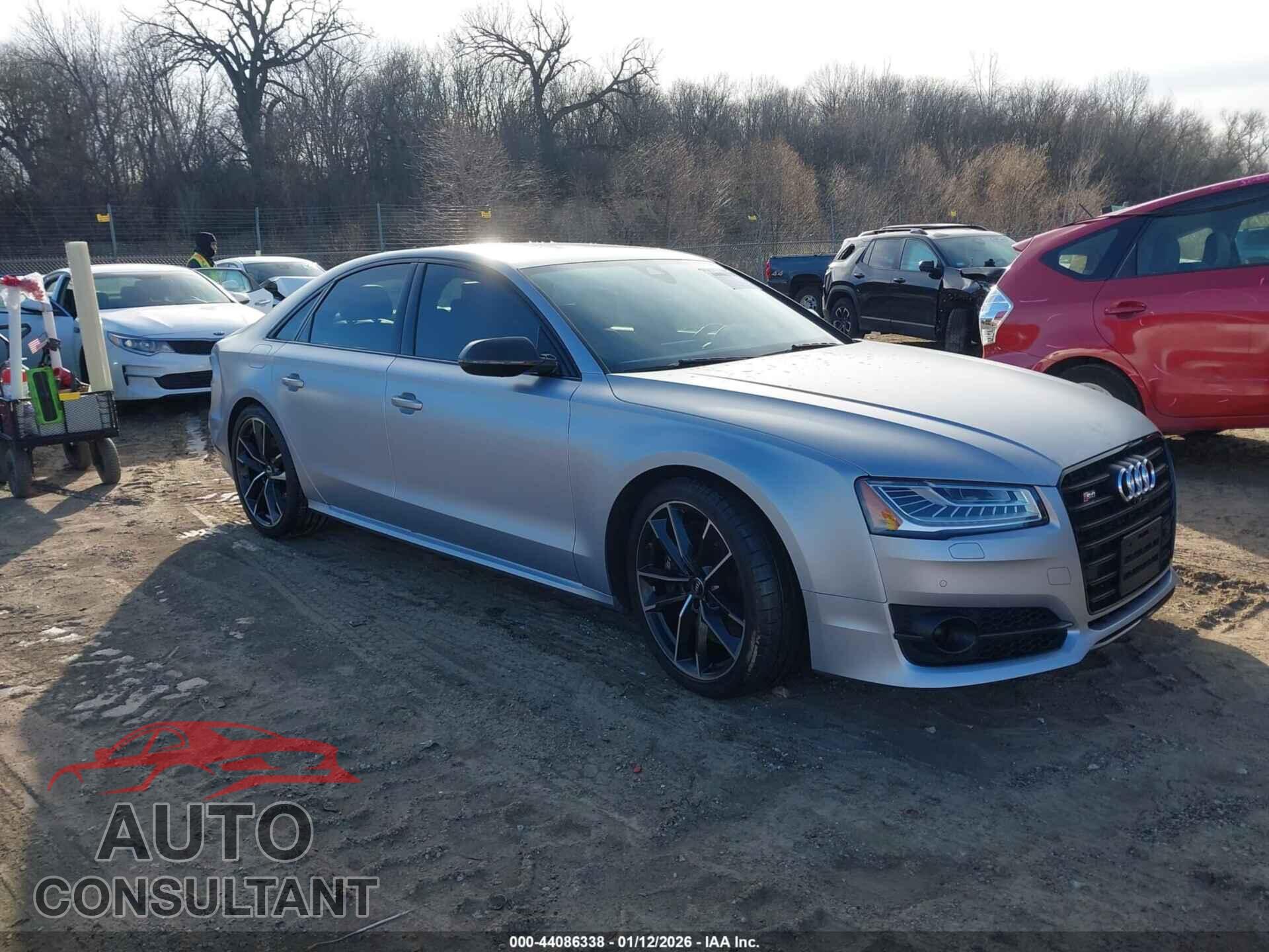 AUDI S8 2017 - WUAJ5AFD9HN901228