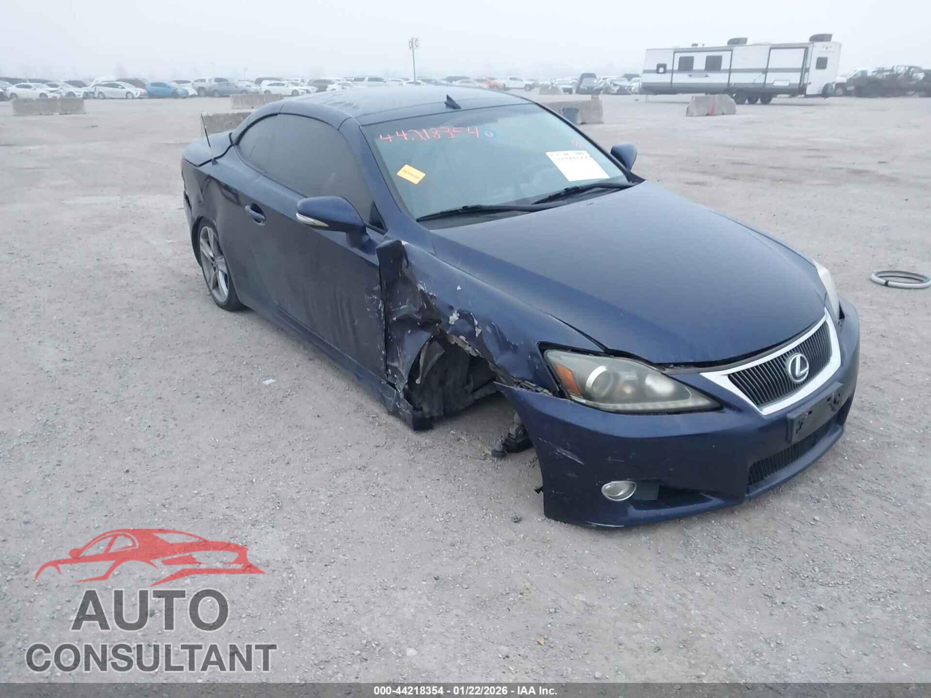 LEXUS IS 250C 2012 - JTHFF2C20C2521924