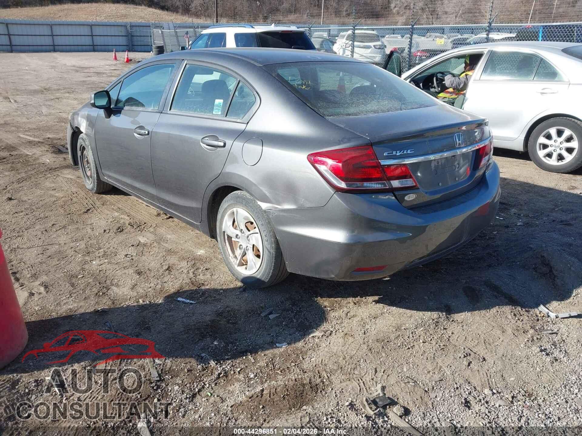 HONDA CIVIC 2013 - 2HGFB2F55DH589665