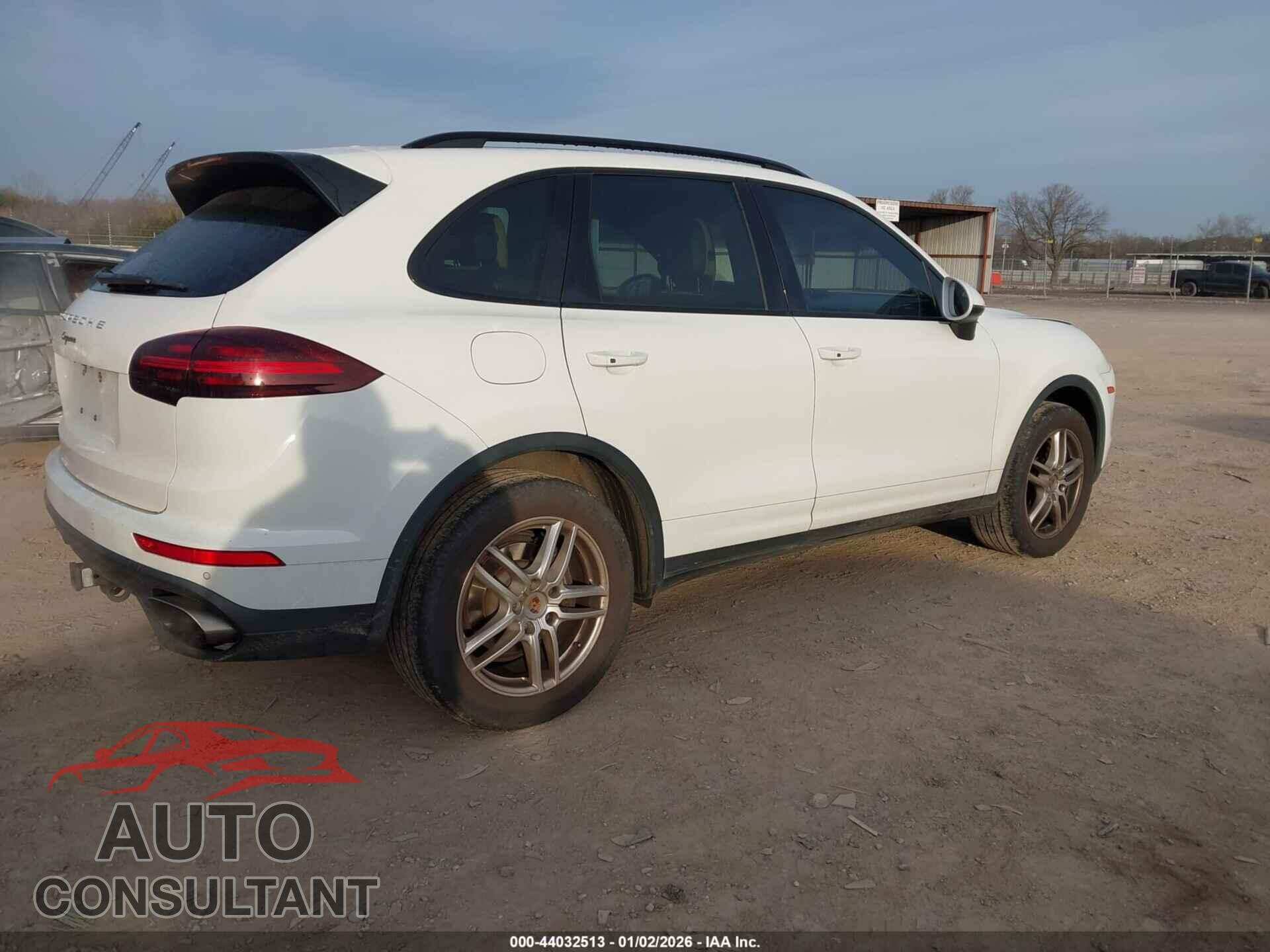PORSCHE CAYENNE 2016 - WP1AA2A22GLA09738