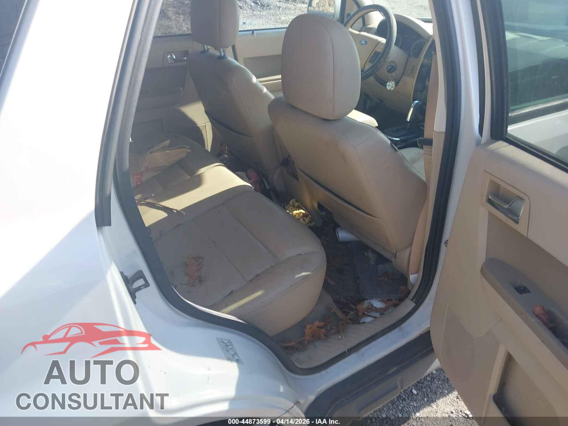 FORD ESCAPE 2012 - 1FMCU9E77CKB99709