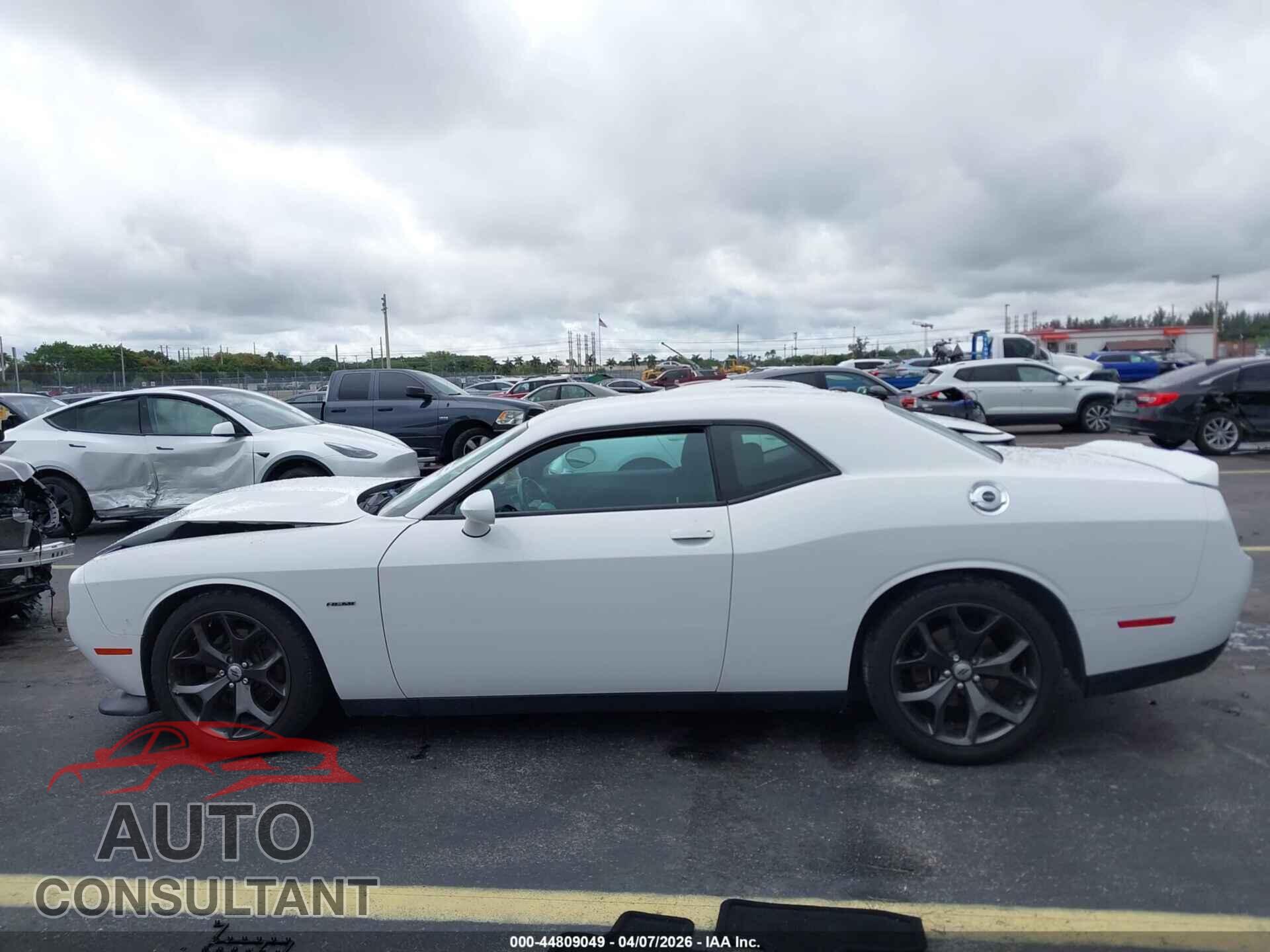 DODGE CHALLENGER 2019 - 2C3CDZBT6KH752477