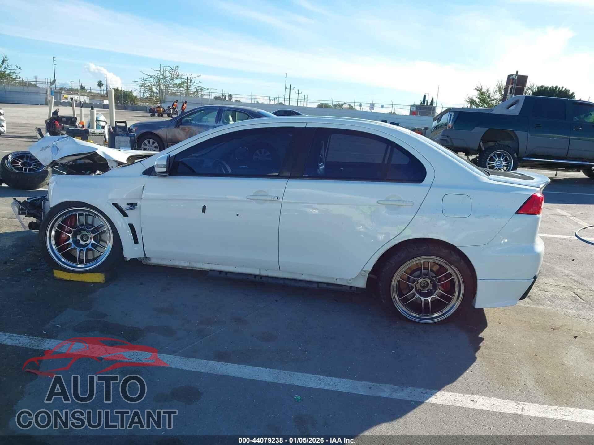 MITSUBISHI LANCER EVOLUTION 2015 - JA32W8FV2FU018220