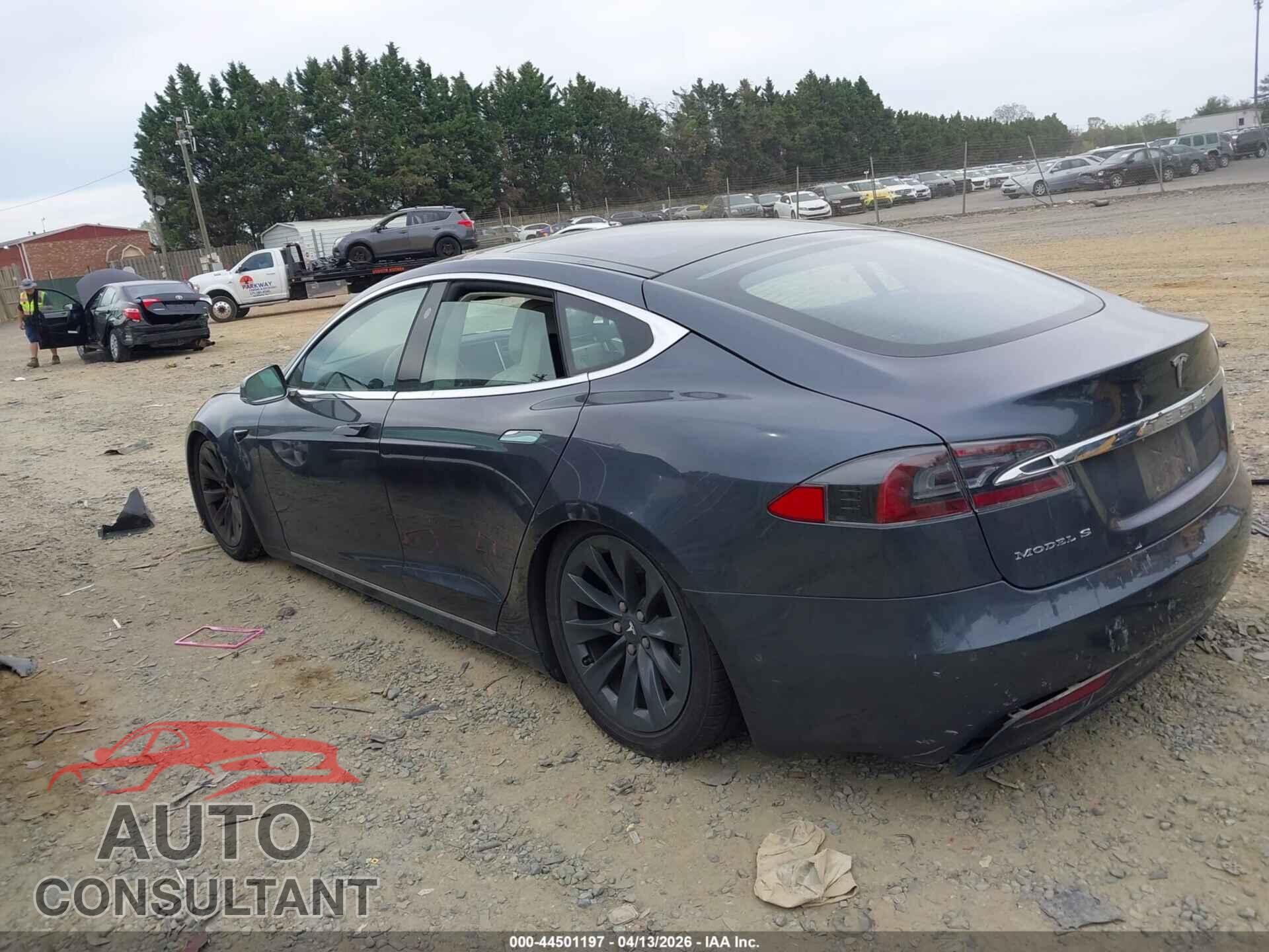 TESLA MODEL S 2017 - 5YJSA1E27HF220240