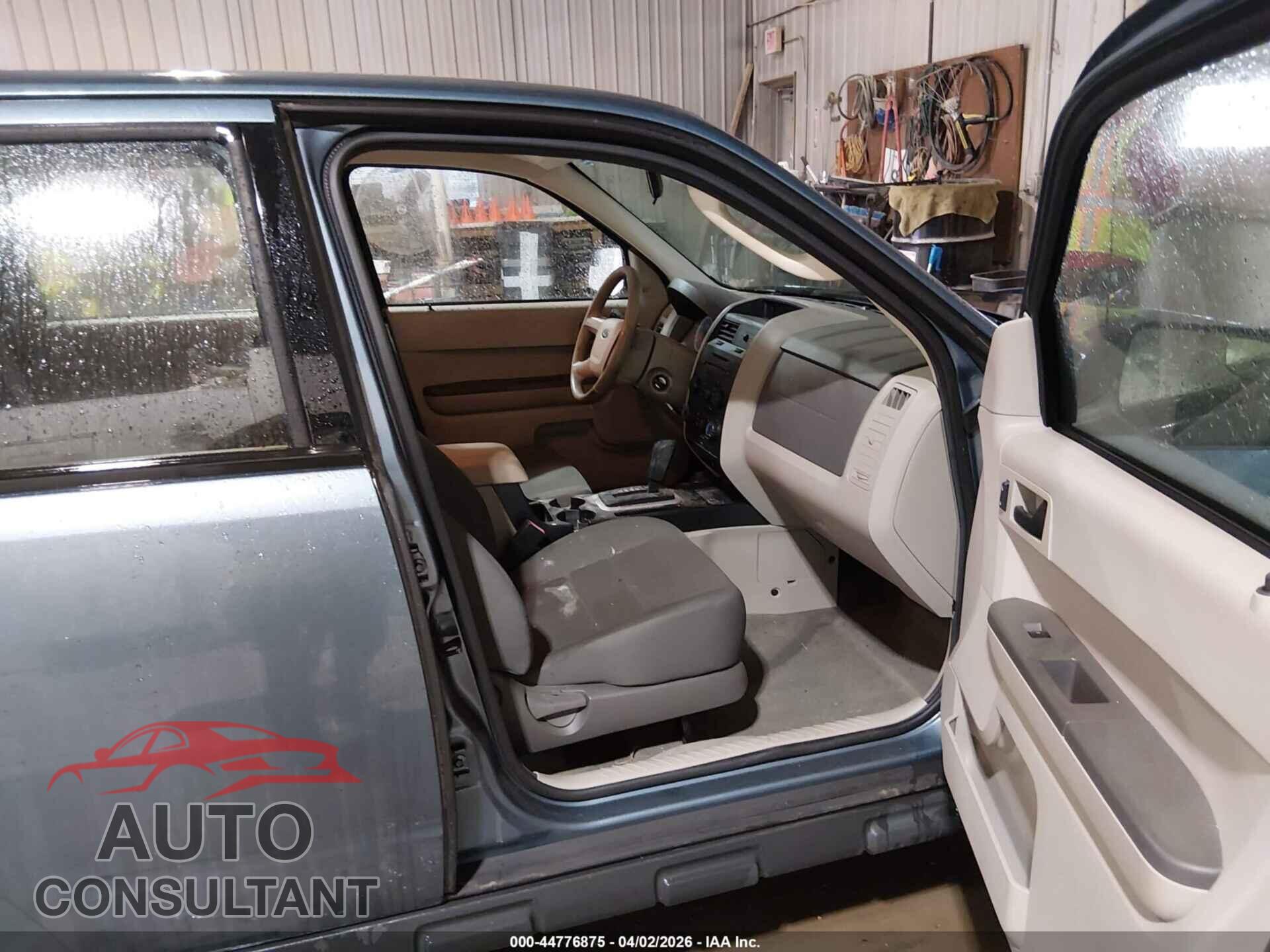 FORD ESCAPE 2010 - 1FMCU0C75AKD10026