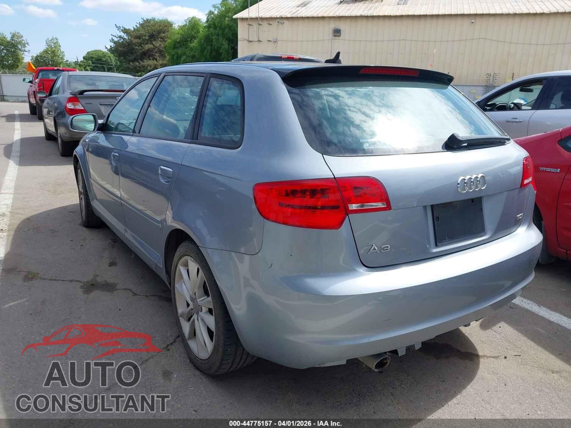 AUDI A3 2012 - WAUBJAFM7CA138779