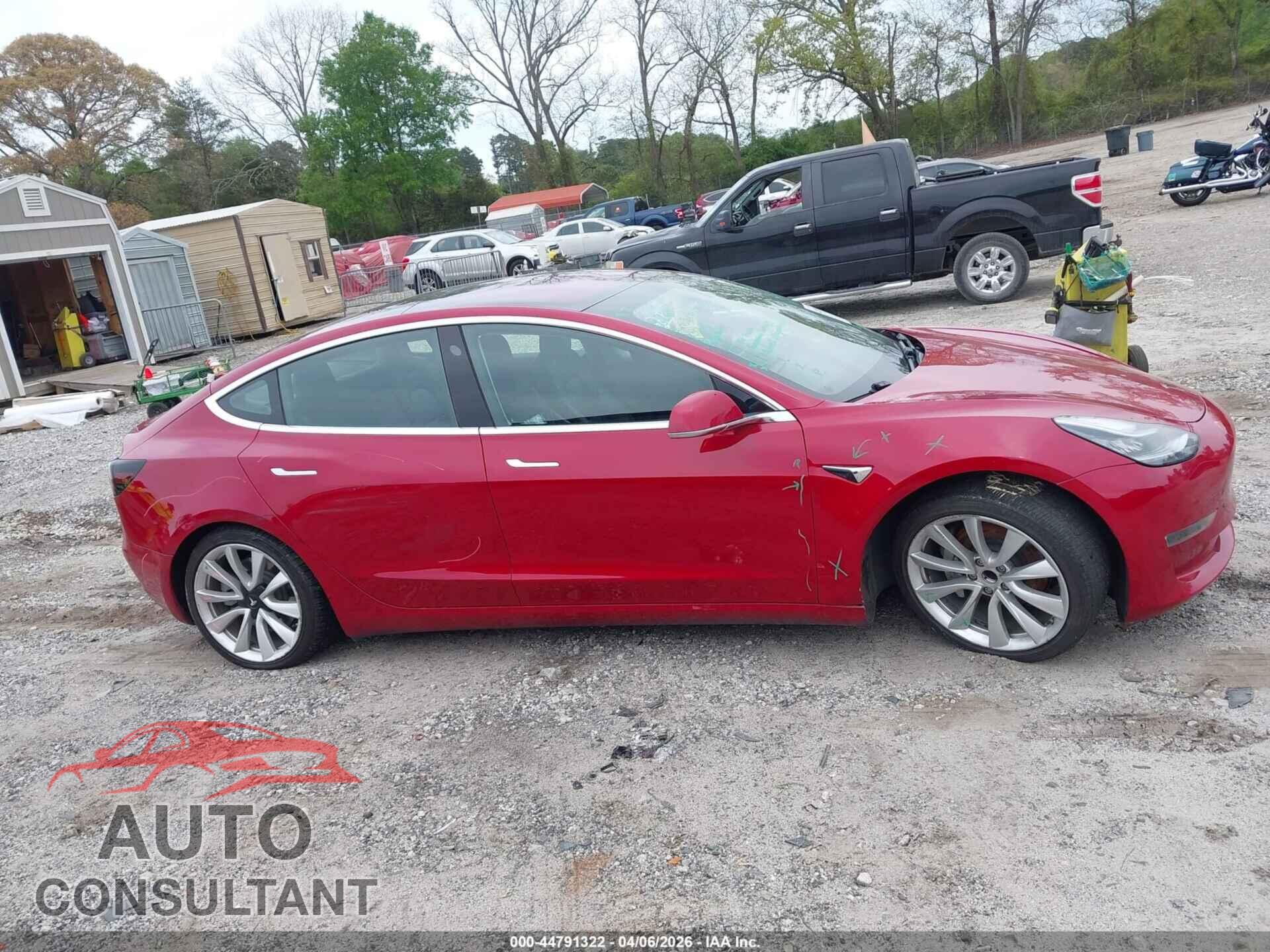TESLA MODEL 3 2018 - 5YJ3E1EA8JF024443