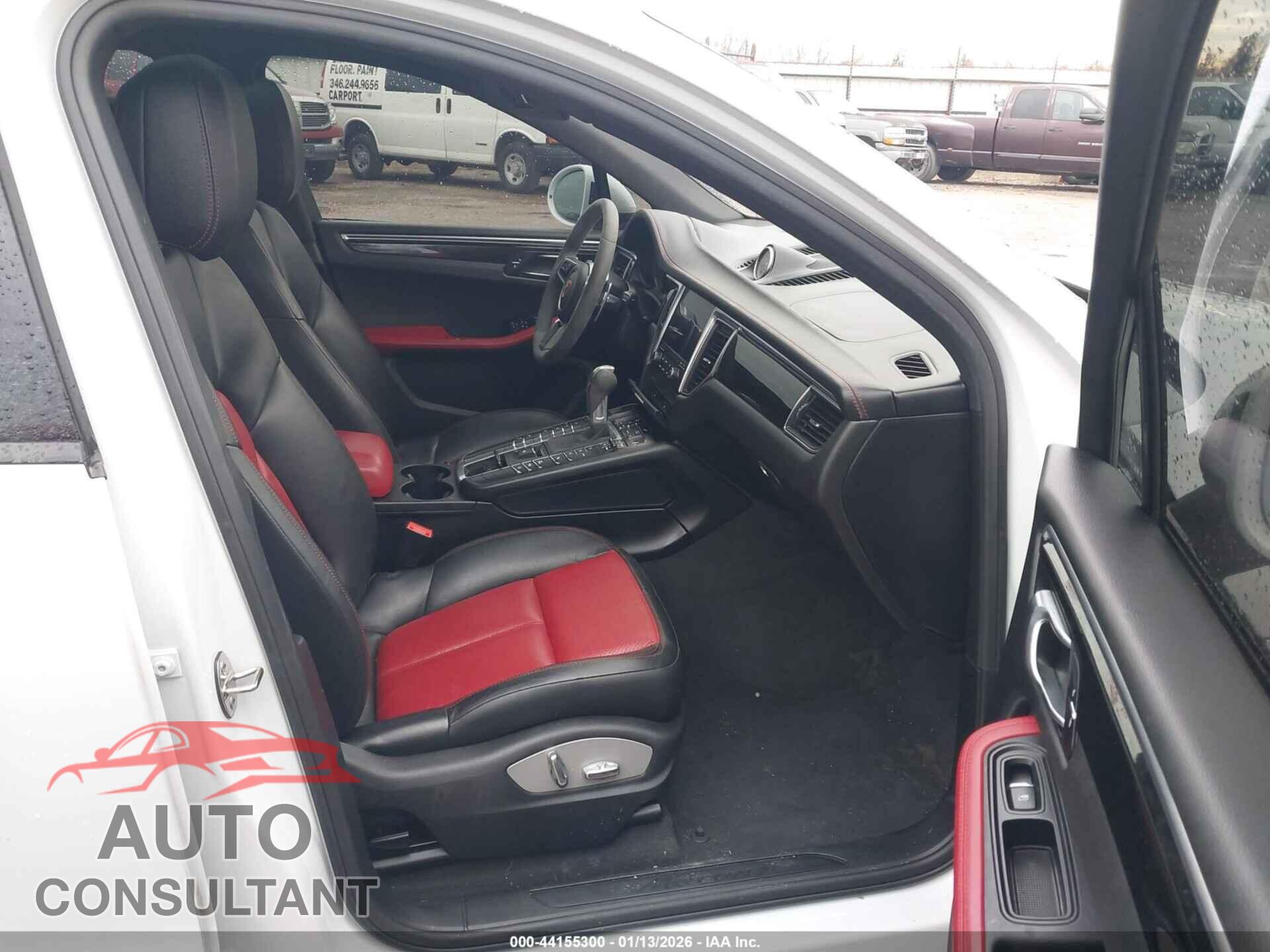 PORSCHE MACAN 2018 - WP1AA2A52JLB05743