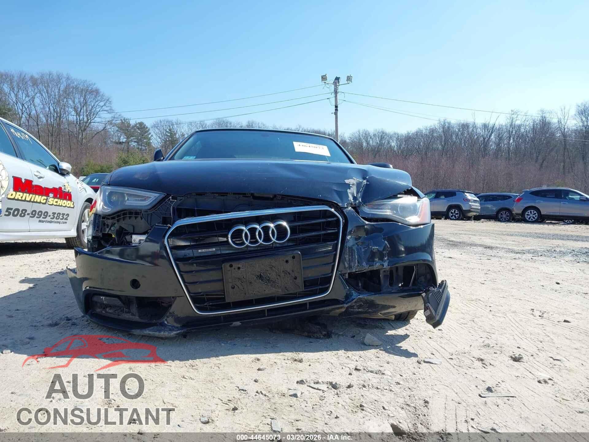 AUDI A5 2013 - WAUJFAFH6DN010270