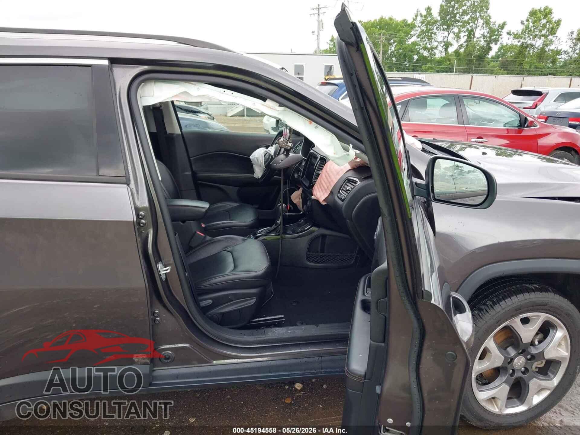 JEEP COMPASS 2020 - 3C4NJDCB1LT153551