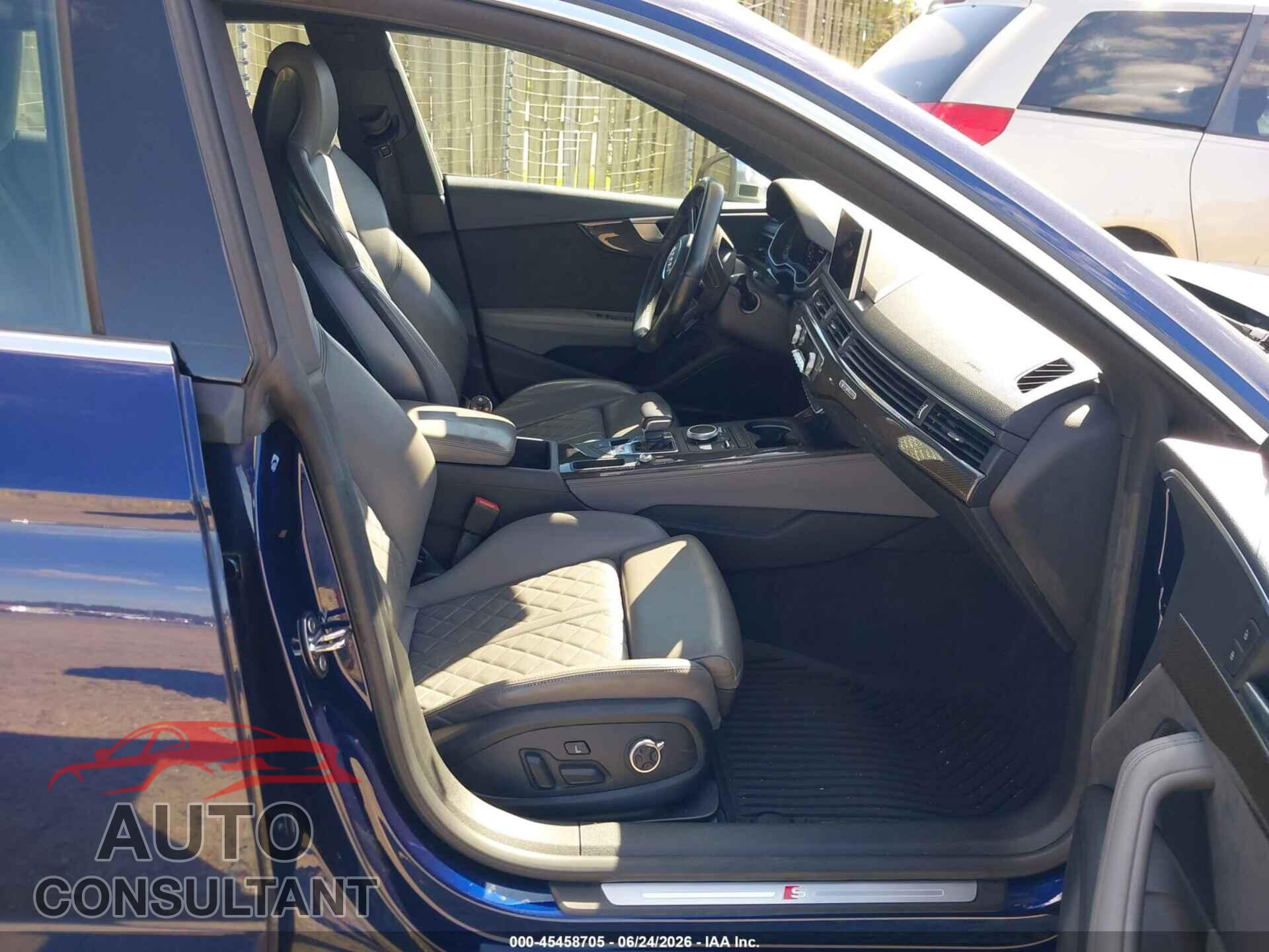 AUDI S5 2018 - WAUC4CF51JA009479