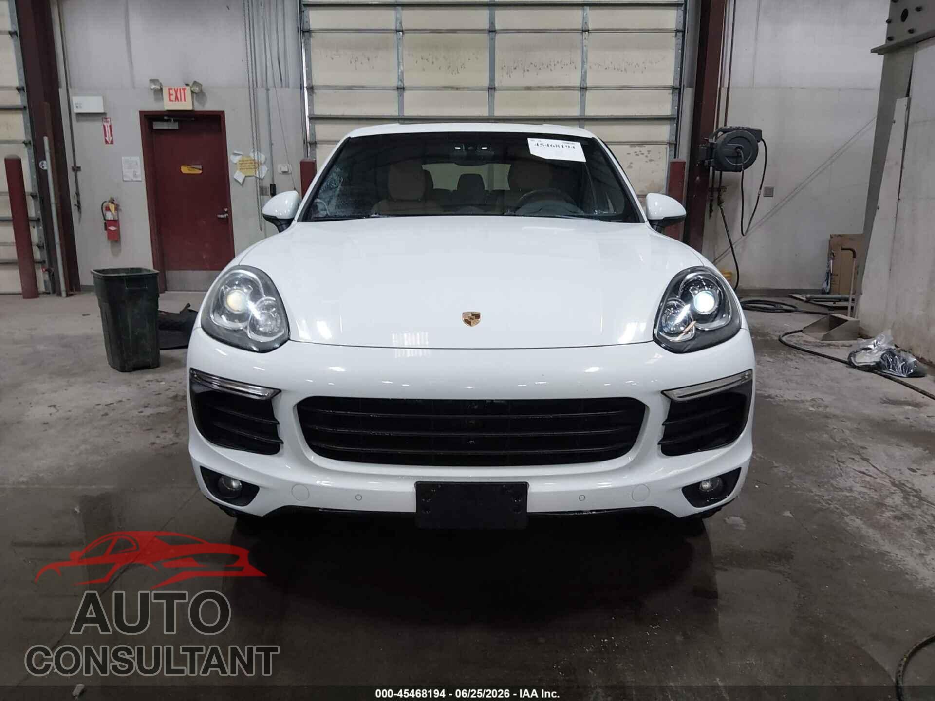 PORSCHE CAYENNE 2016 - WP1AA2A24GLA06579