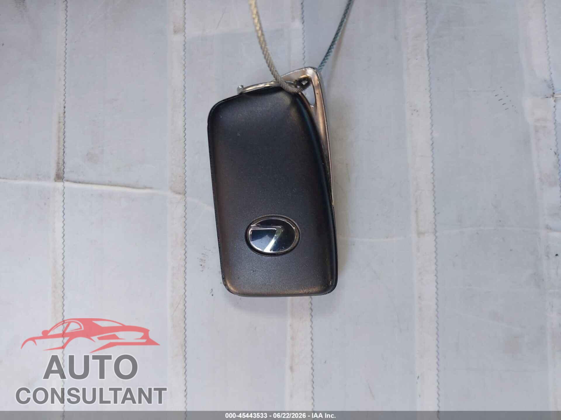 LEXUS IS 300 2023 - JTHCA1D2XP5125532