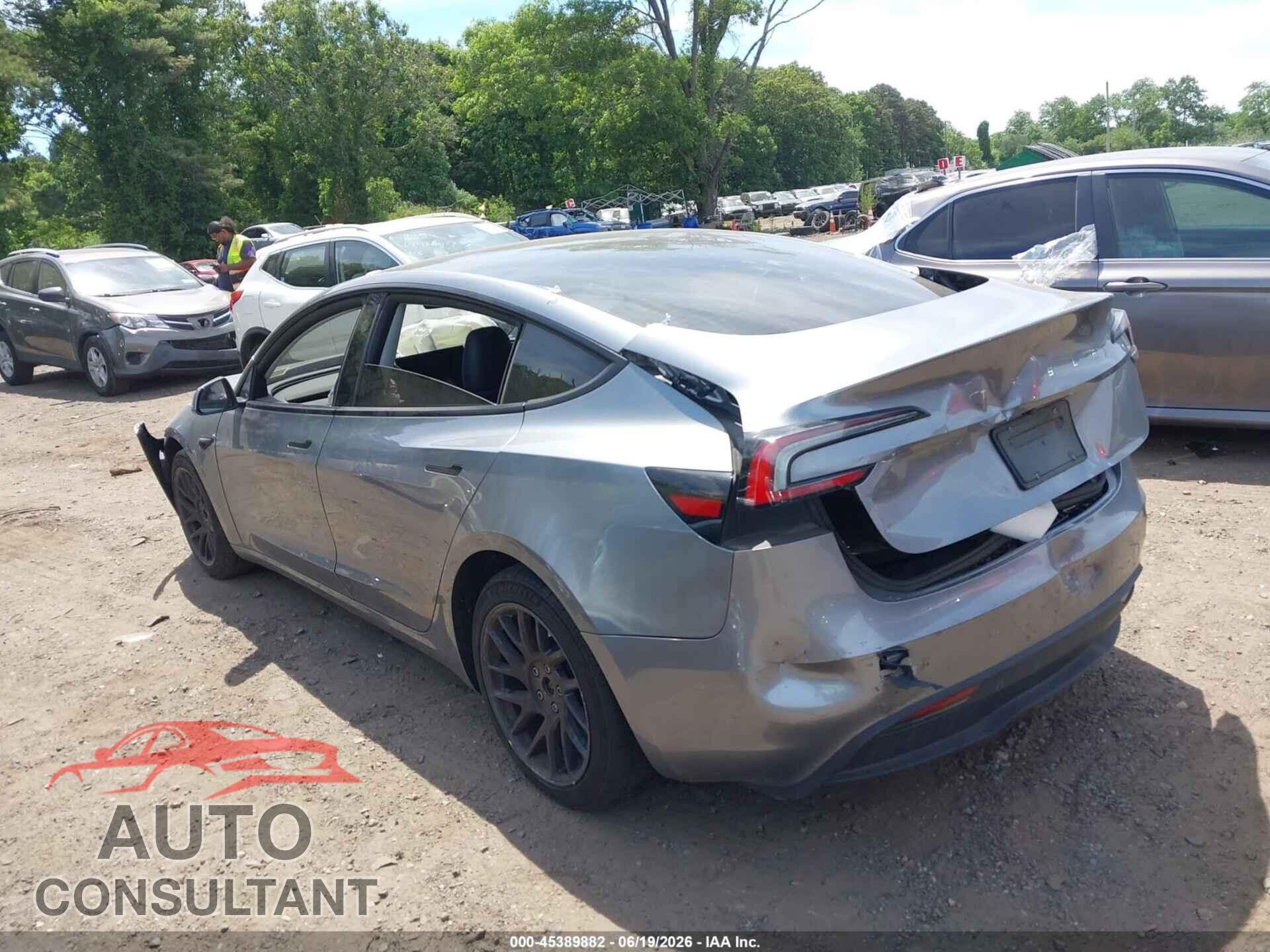 TESLA MODEL 3 2024 - 5YJ3E1EA2RF858056