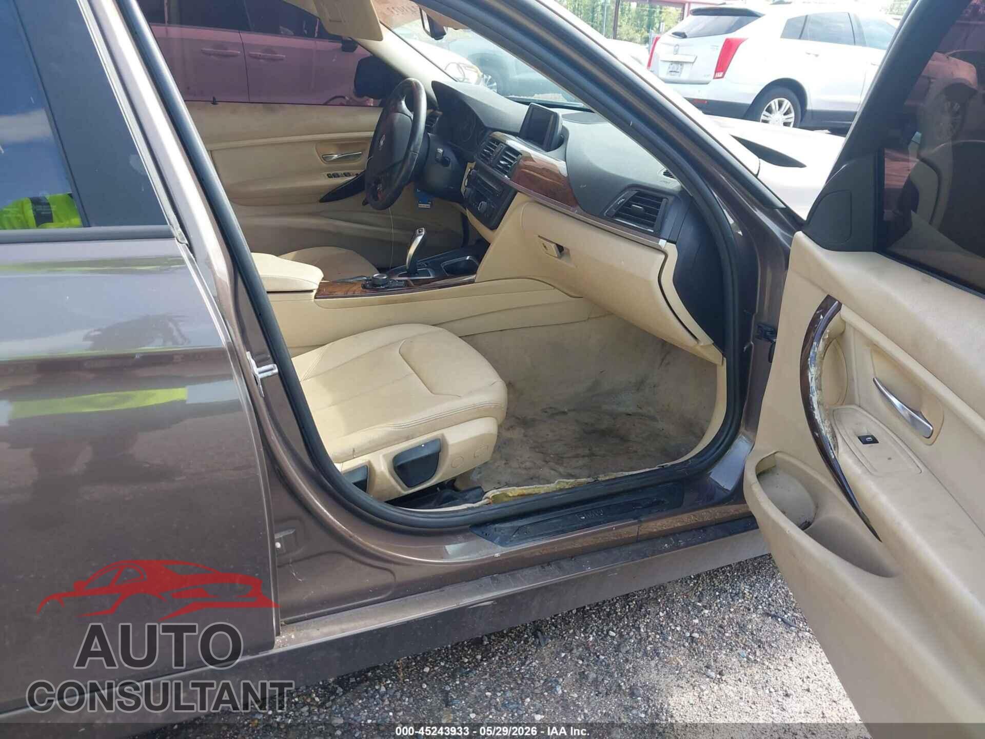 BMW 320I 2015 - WBA3B1G53FNT02406