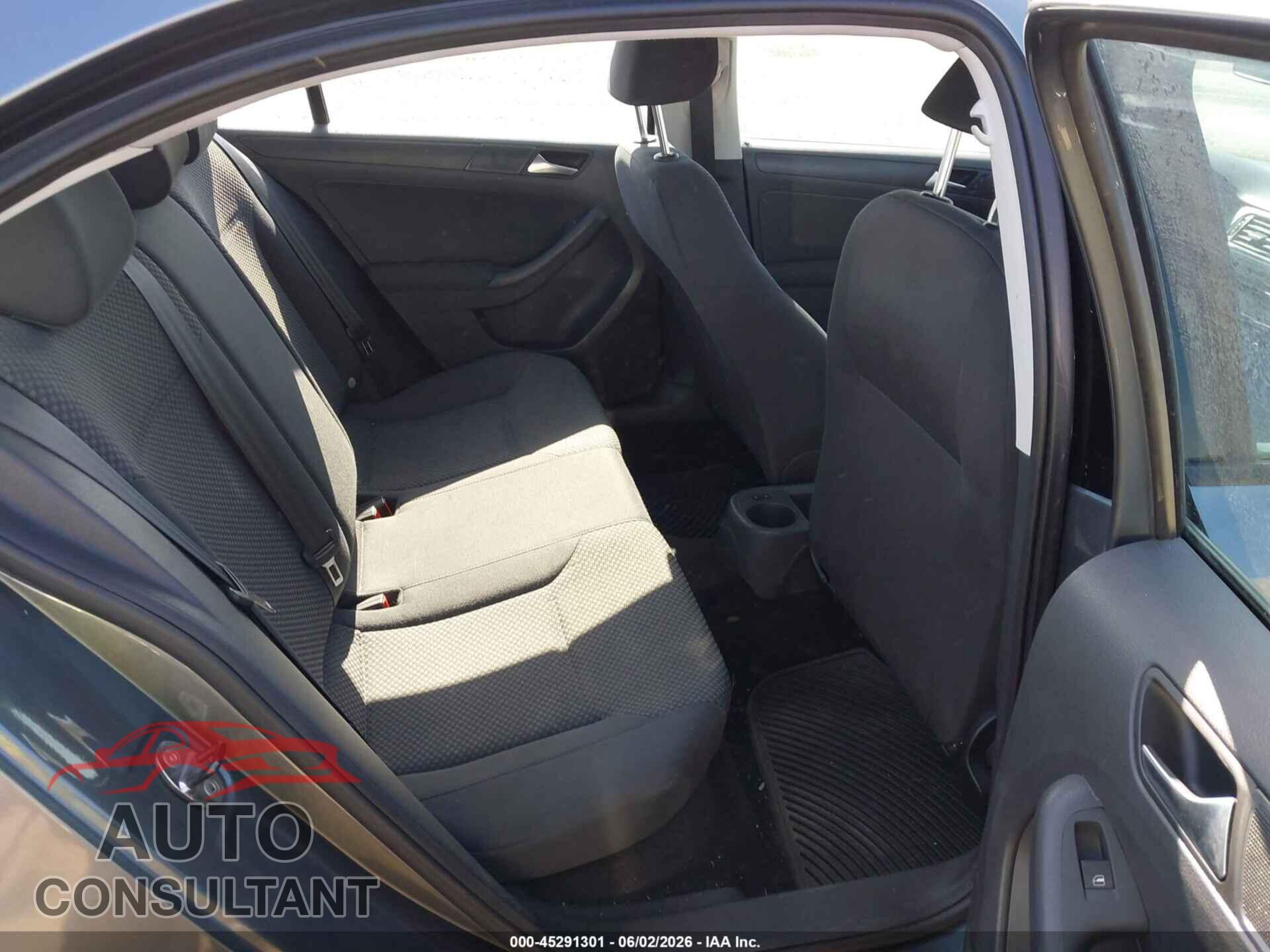 VOLKSWAGEN JETTA 2012 - 3VW1K7AJ8CM305985