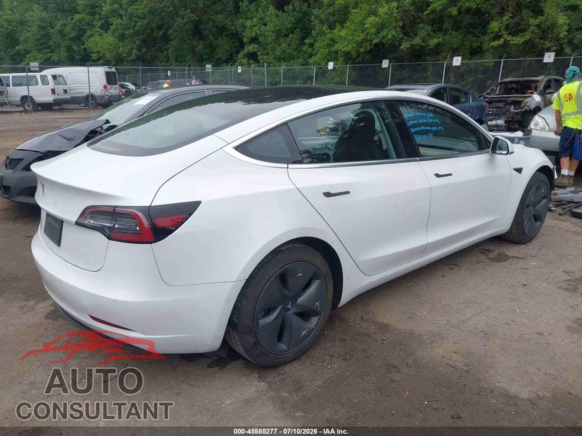 TESLA MODEL 3 2019 - 5YJ3E1EA7KF484002