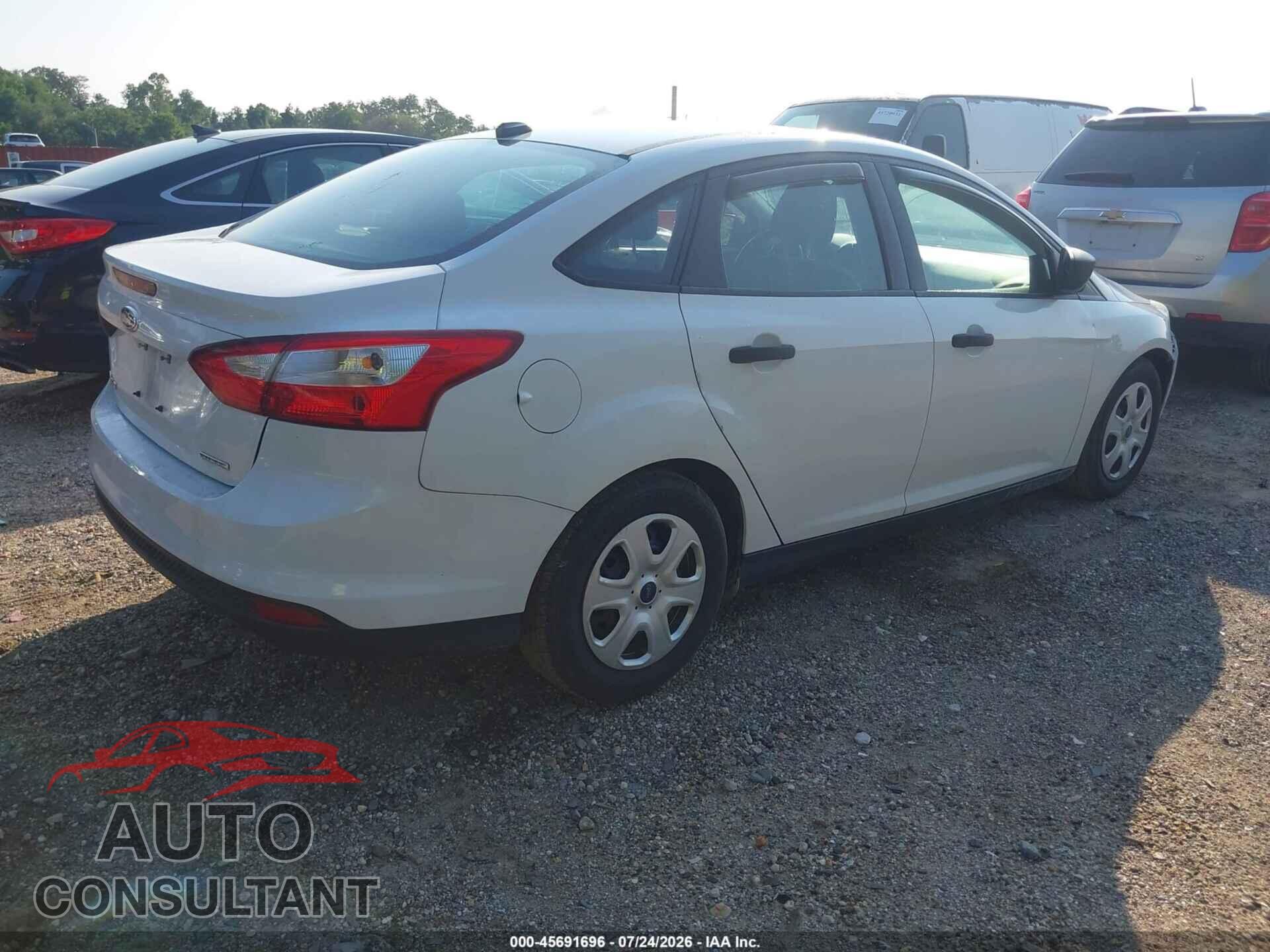 FORD FOCUS 2014 - 1FADP3E2XEL417422