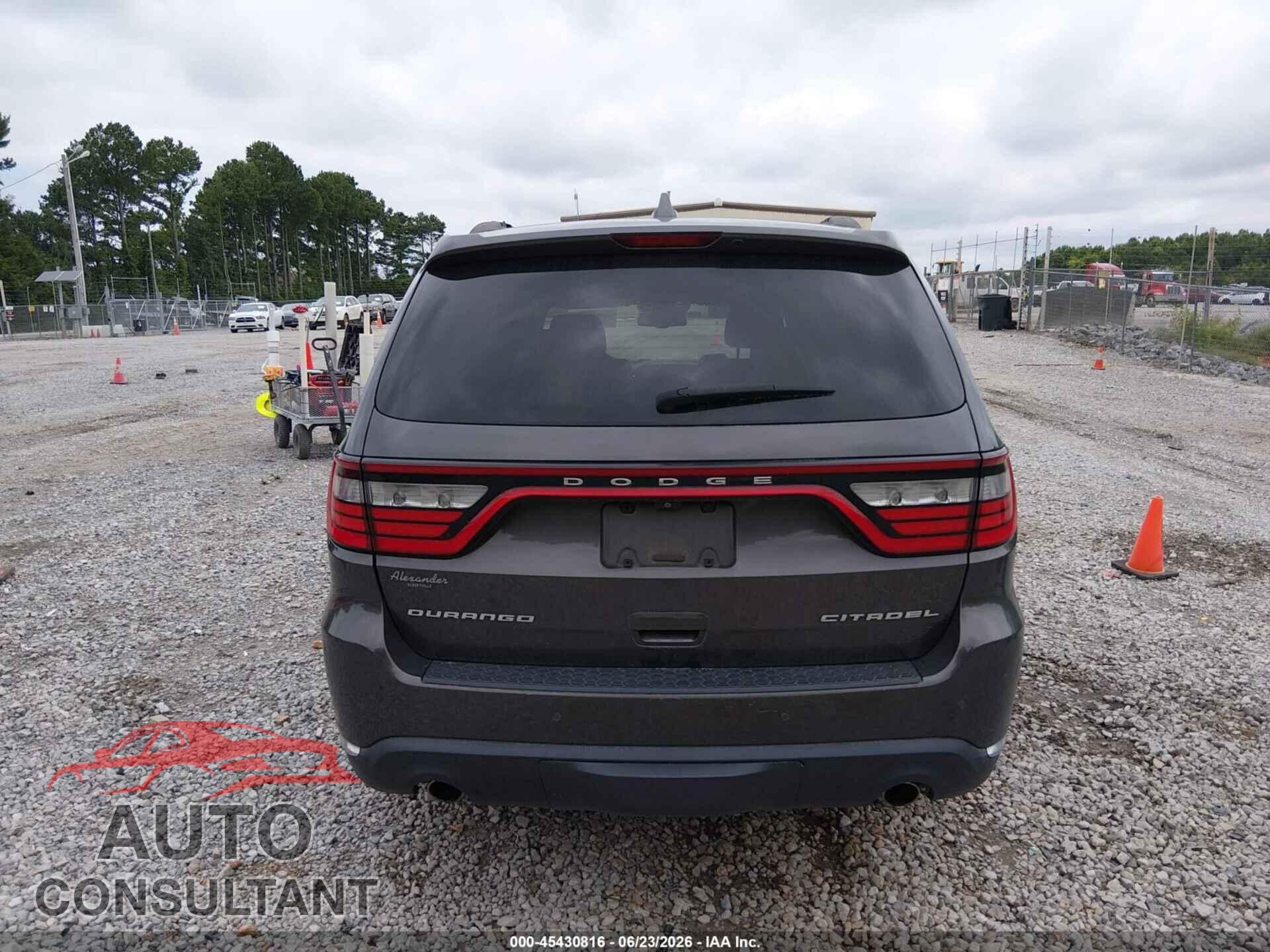DODGE DURANGO 2015 - 1C4SDHET5FC826476