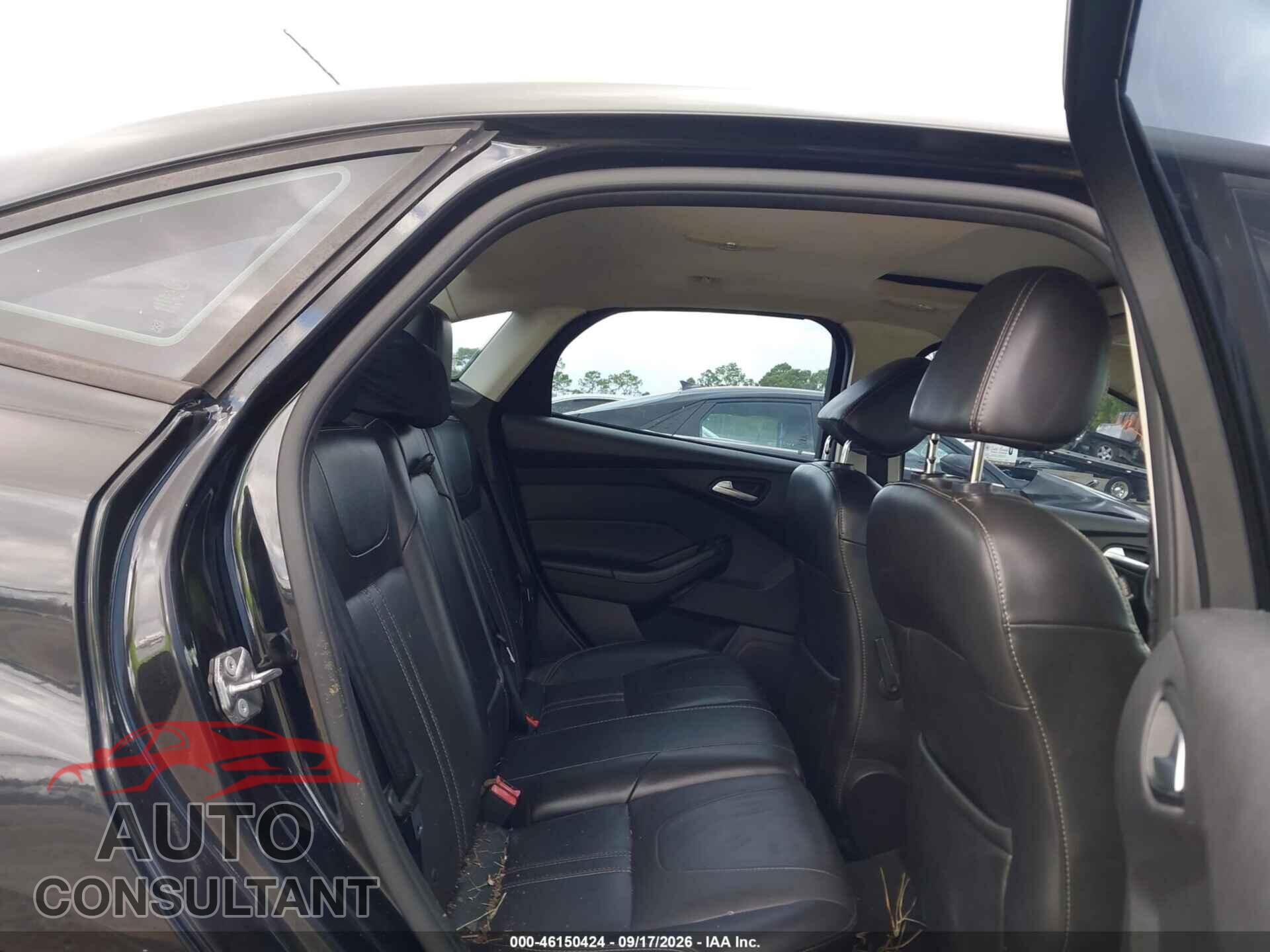 FORD FOCUS 2014 - 1FADP3F25EL371139