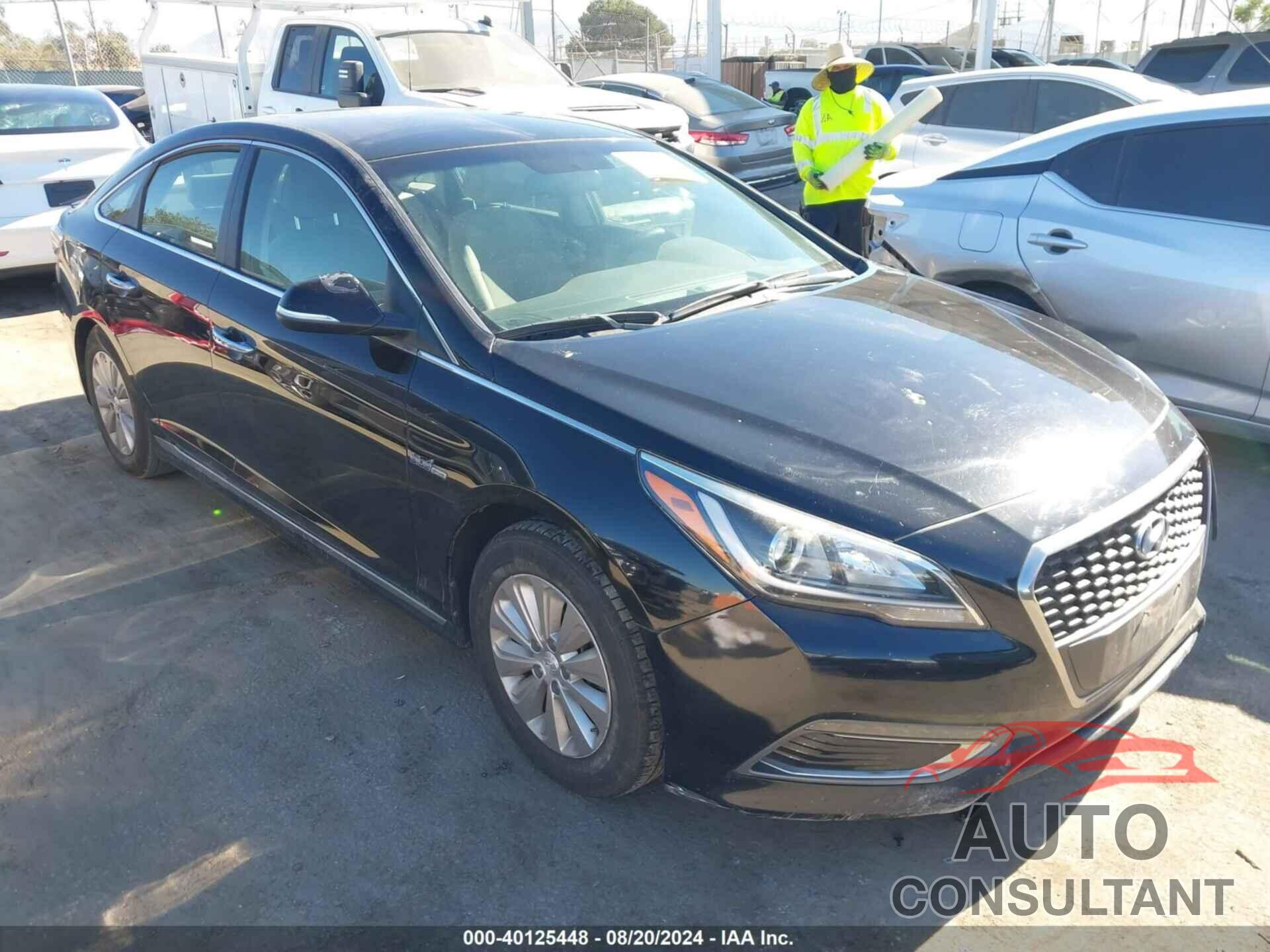 HYUNDAI SONATA HYBRID 2017 - KMHE24L15HA059672