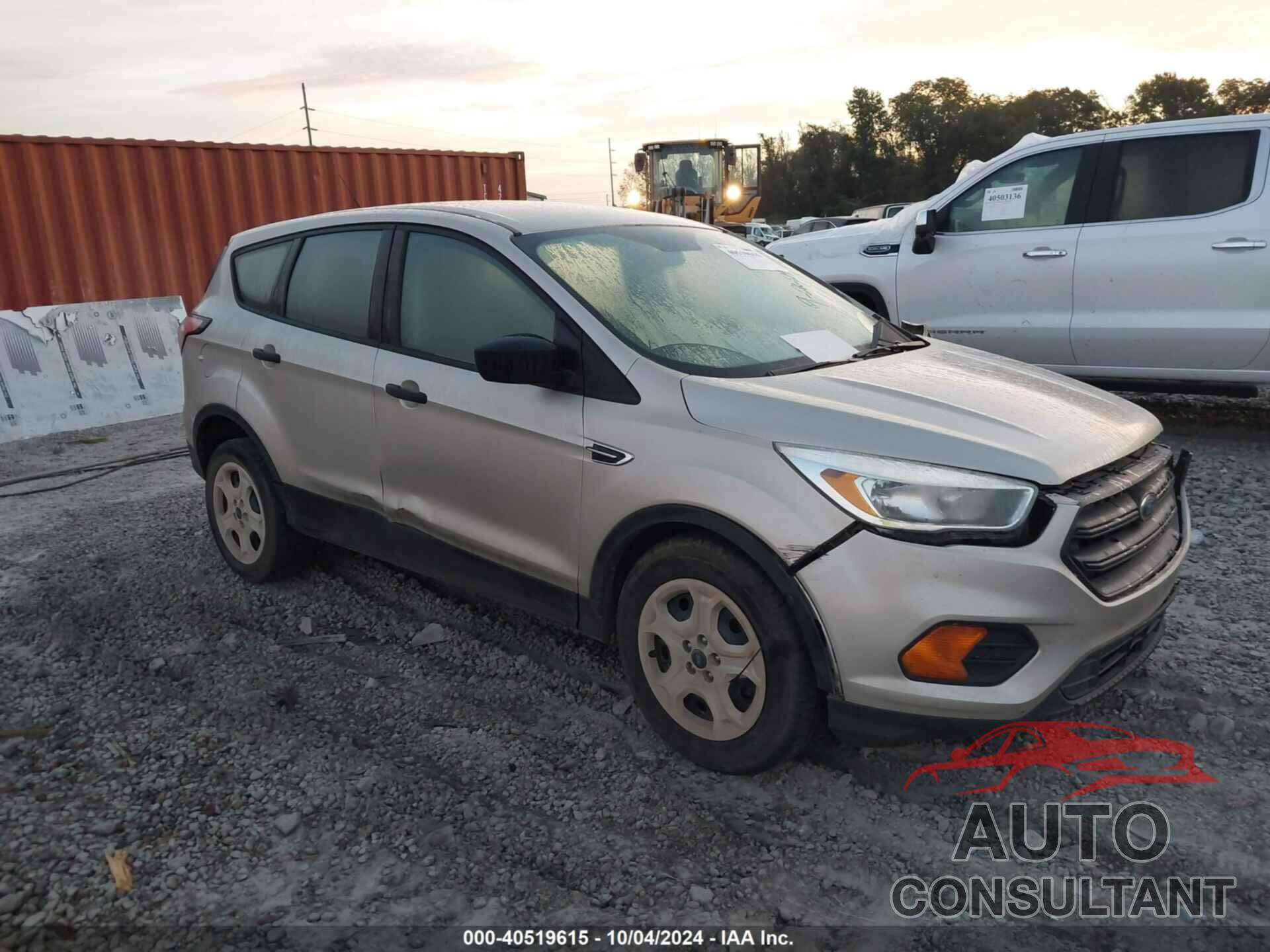 FORD ESCAPE 2017 - 1FMCU0F79HUC84380