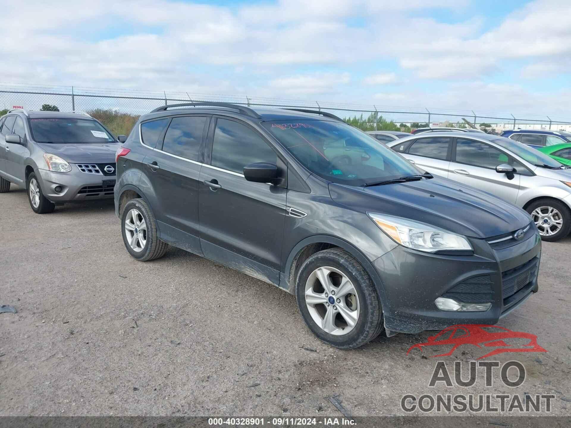 FORD ESCAPE 2016 - 1FMCU0GX5GUB06740