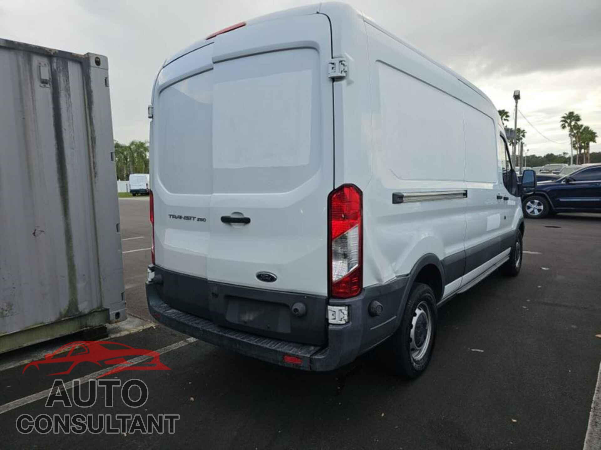FORD TRANSIT 2017 - 1FTYR2CM3HKA24781