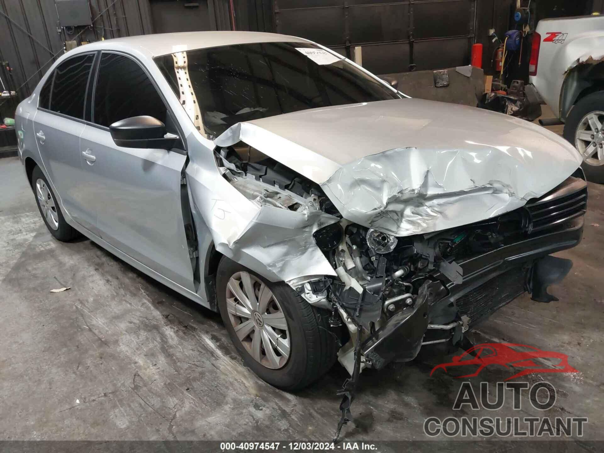 VOLKSWAGEN JETTA 2011 - 3VW2K7AJ5BM066351