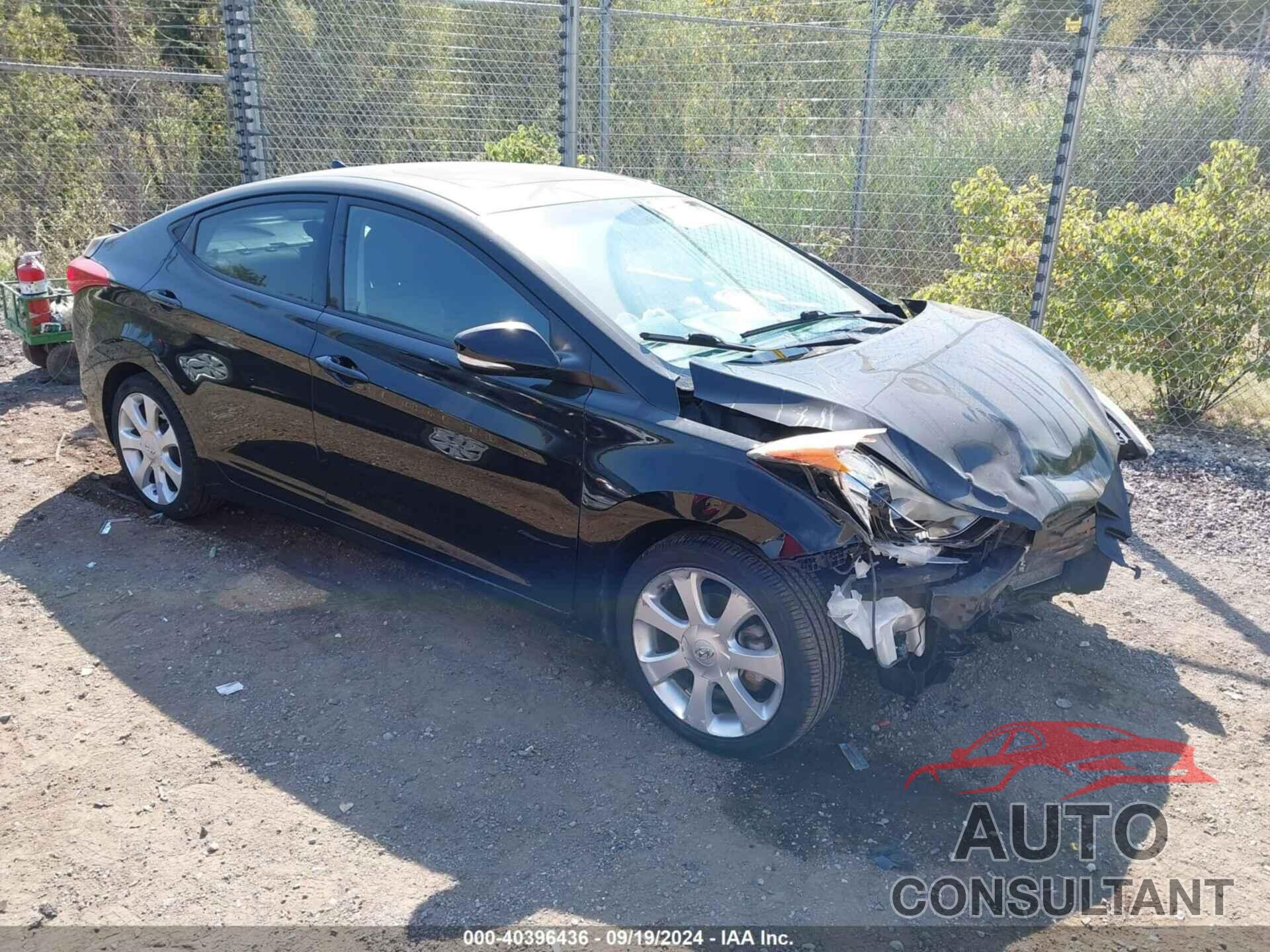 HYUNDAI ELANTRA 2013 - 5NPDH4AE4DH373398