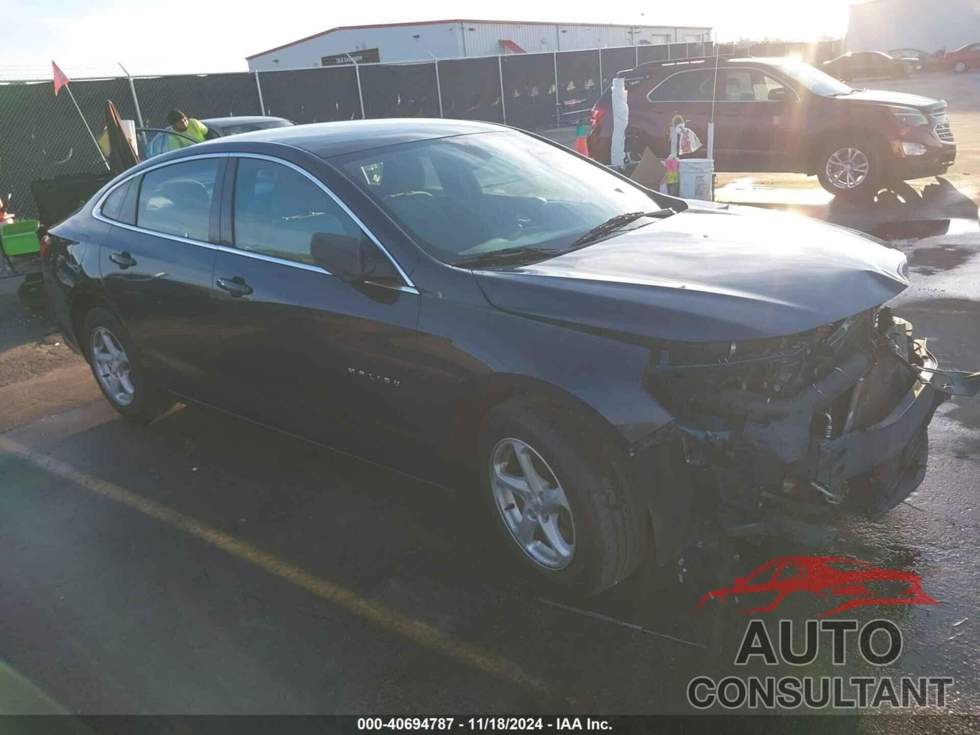 CHEVROLET MALIBU 2018 - 1G1ZB5ST1JF213410