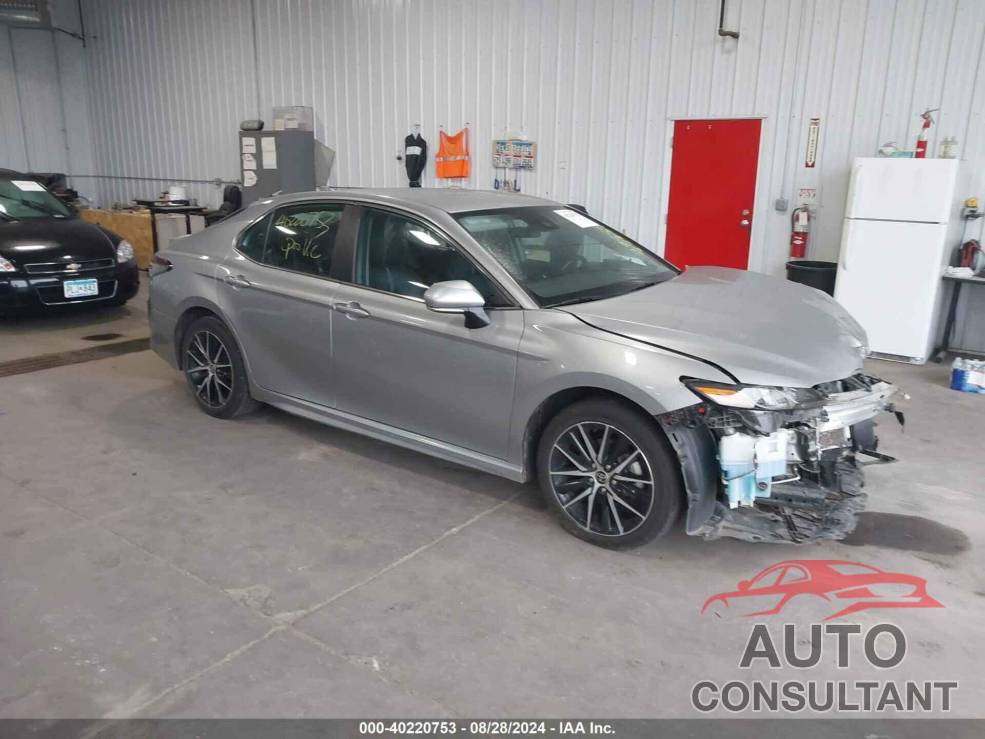 TOYOTA CAMRY 2022 - 4T1G11AK9NU624733