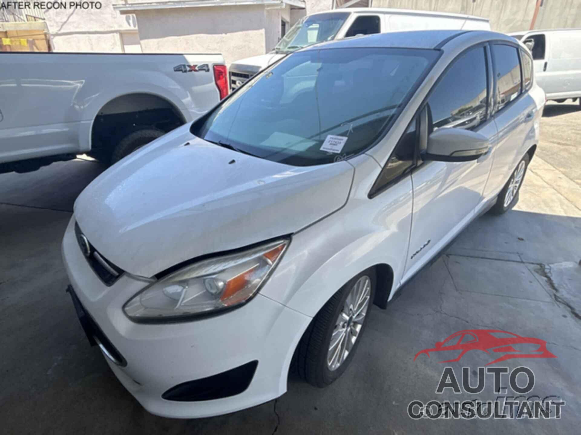 FORD C-MAX 2018 - 1FADP5AU3JL102782