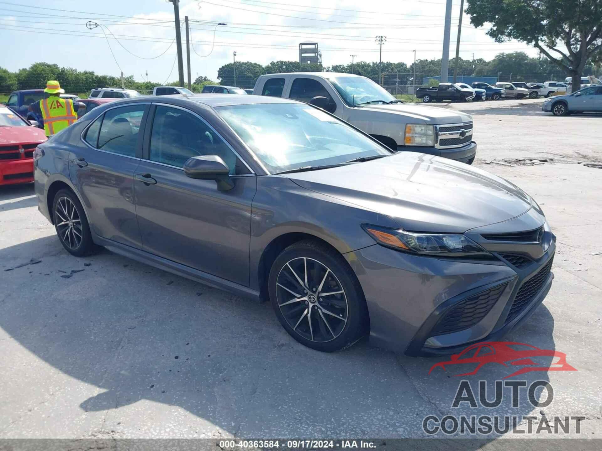 TOYOTA CAMRY 2021 - 4T1G11AK3MU458286