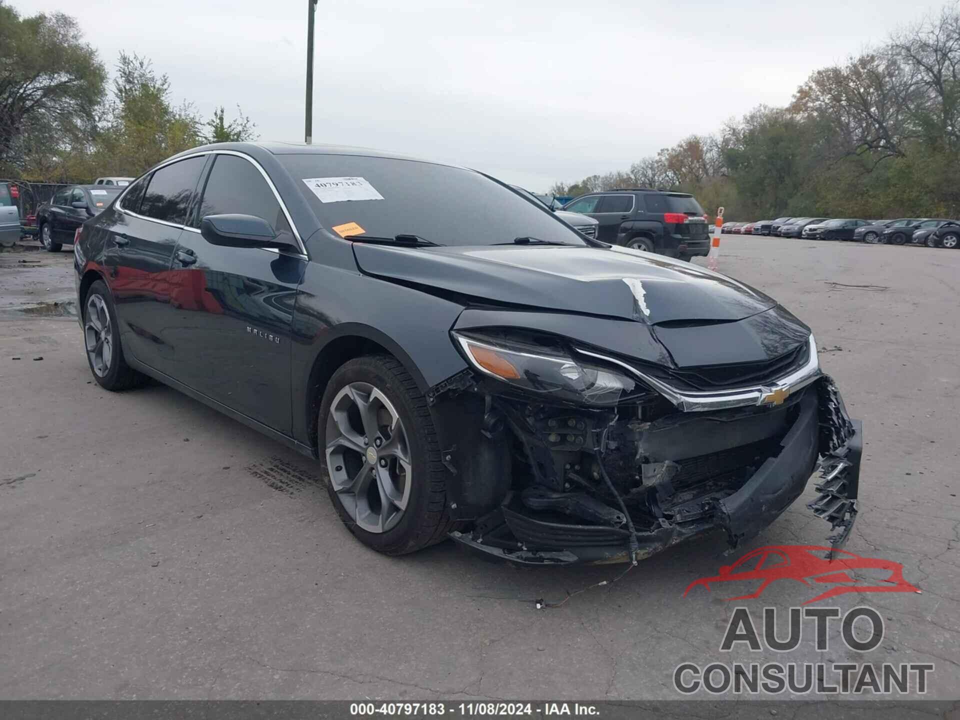 CHEVROLET MALIBU 2021 - 1G1ZD5ST4MF003673