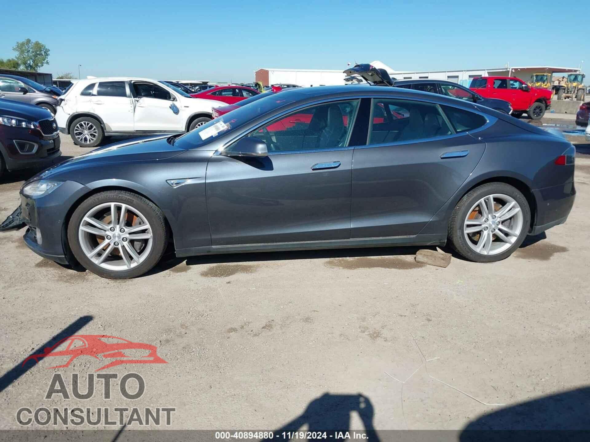 TESLA MODEL S 2015 - 5YJSA1E27FF102525