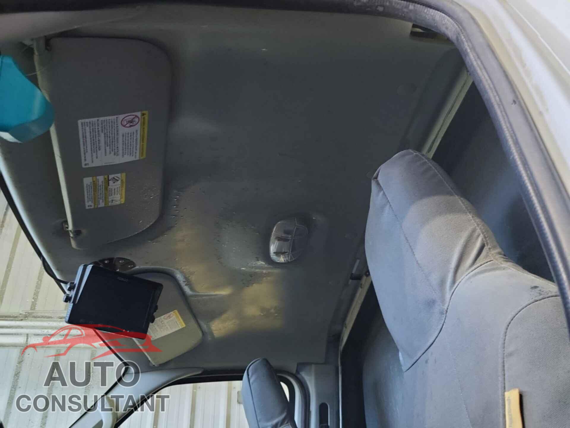 FORD ECONOLINE 2017 - 1FDXE4FS0HDC69017
