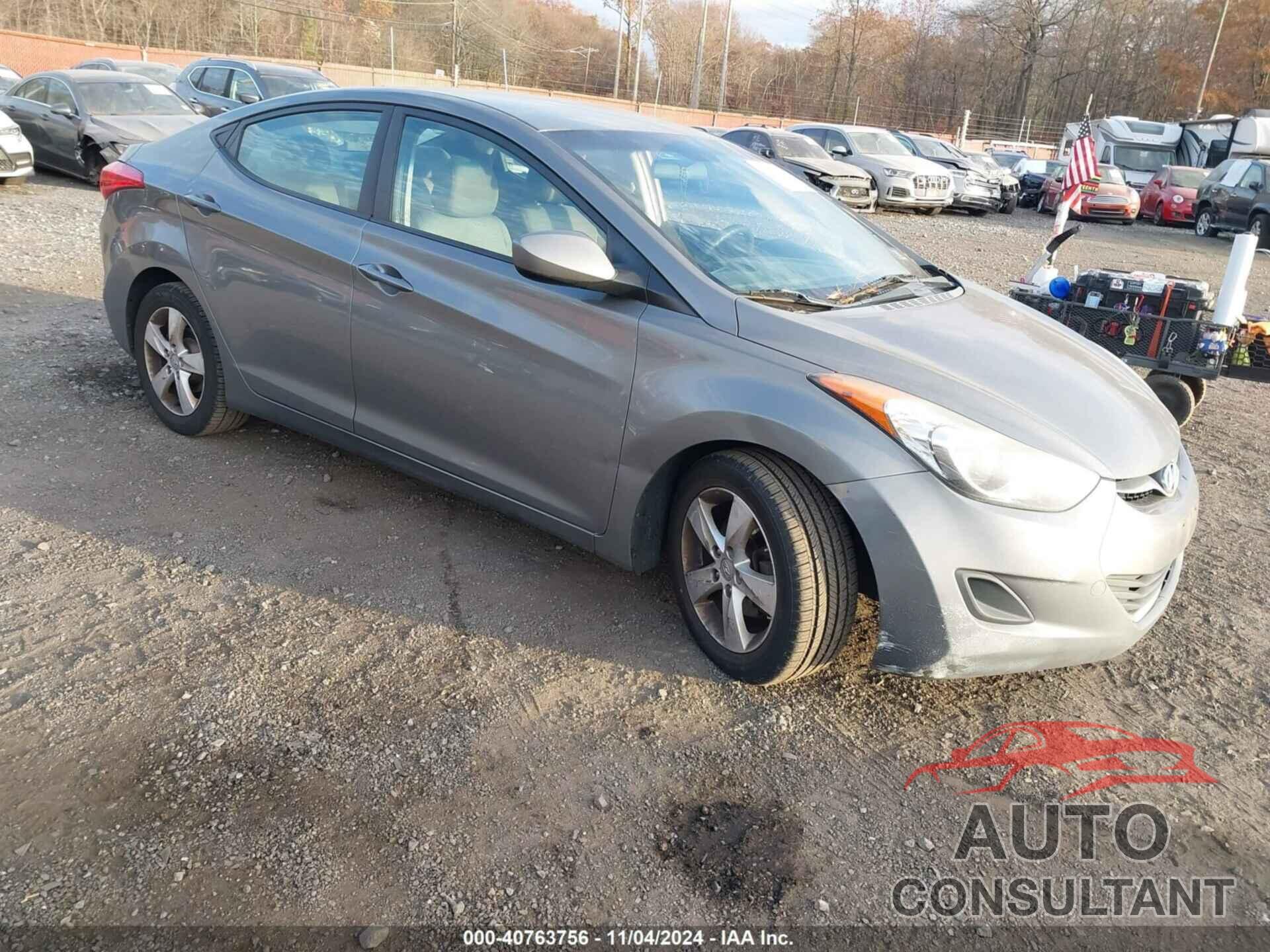 HYUNDAI ELANTRA 2013 - 5NPDH4AE8DH391077