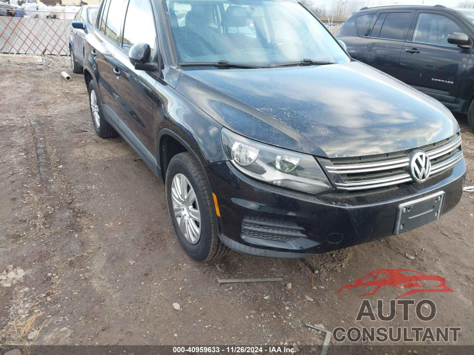 VOLKSWAGEN TIGUAN 2013 - WVGCV3AX4DW593789