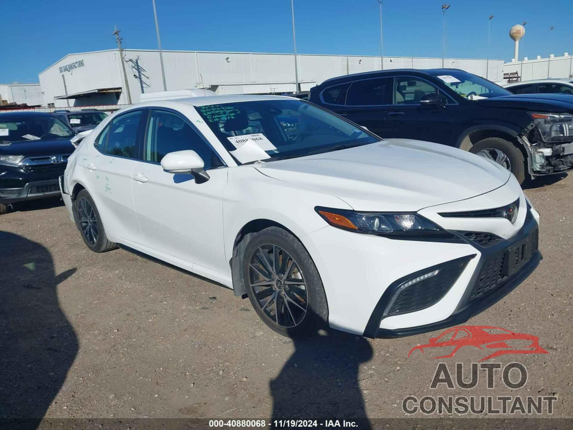TOYOTA CAMRY 2023 - 4T1G11AK6PU827565