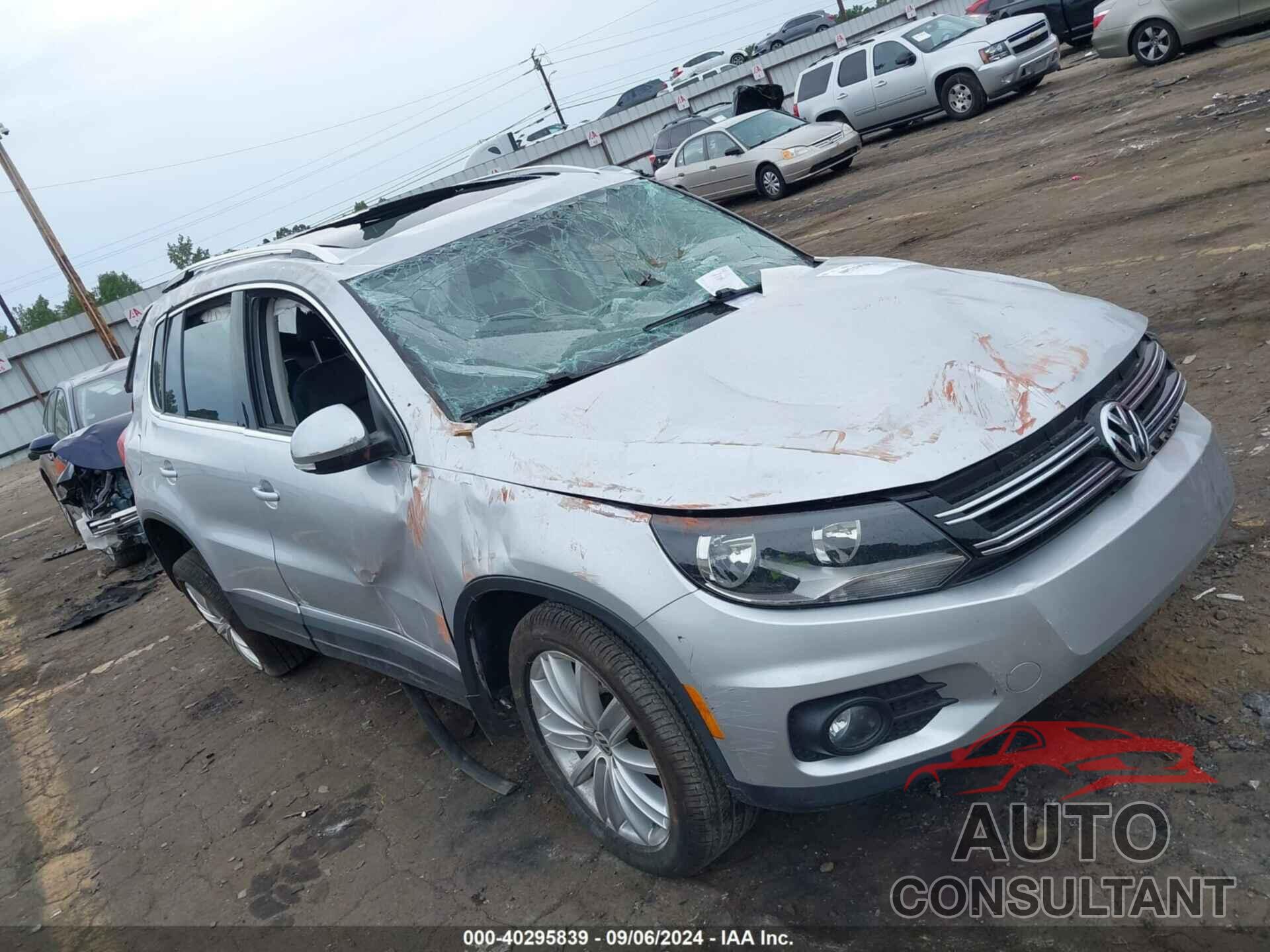 VOLKSWAGEN TIGUAN 2015 - WVGAV7AX3FW514579