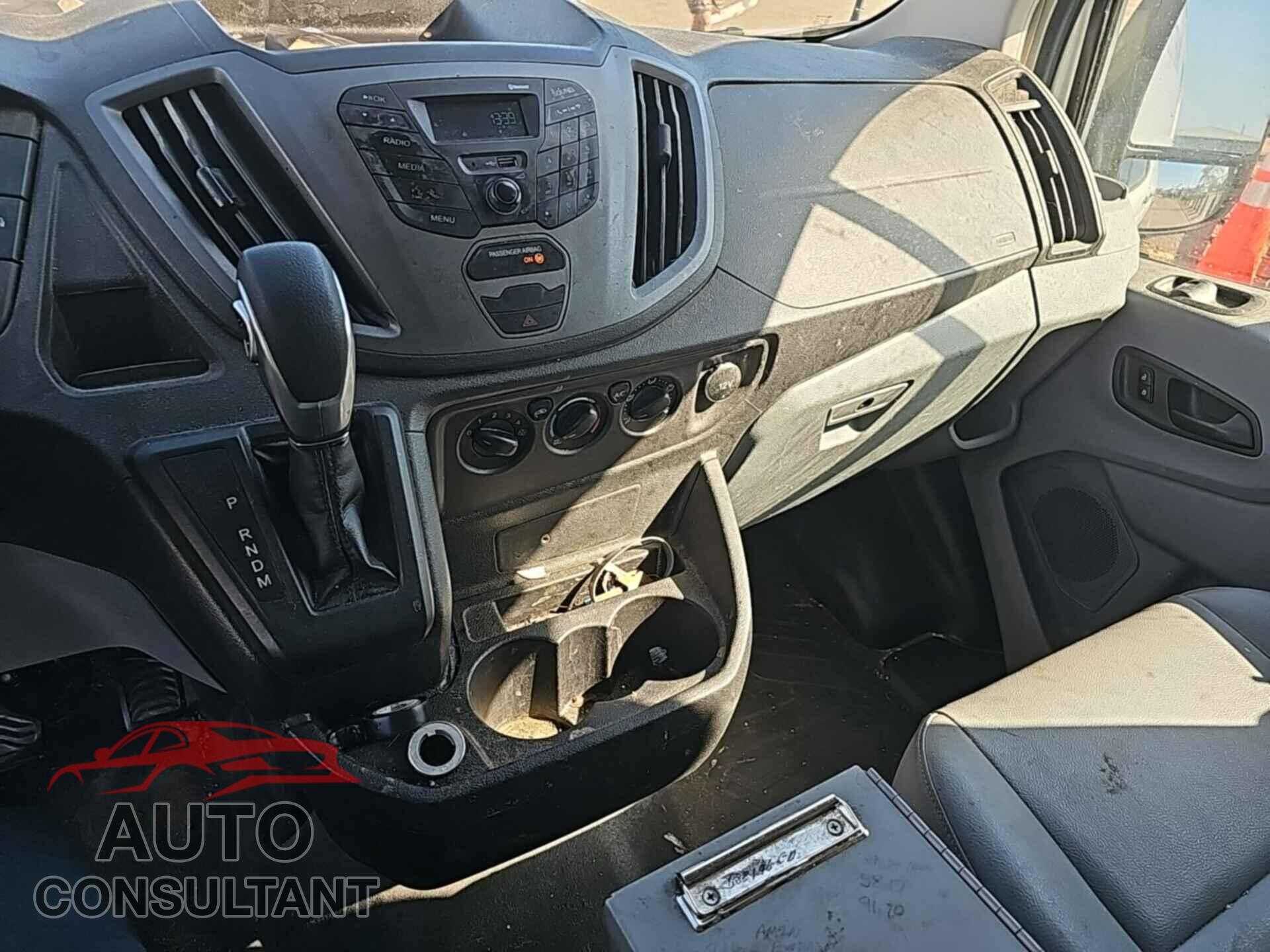 FORD TRANSIT 2019 - 1FTYR1YM3KKB87831