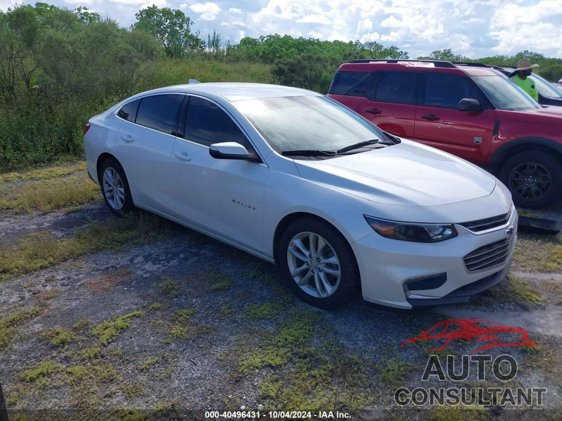 CHEVROLET MALIBU 2017 - 1G1ZE5ST0HF212895