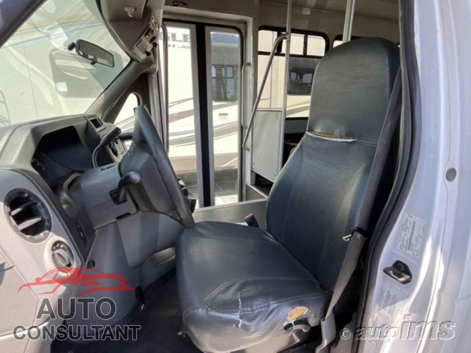 FORD E-350 CUTAWAY 2017 - 1FDEE3FS6HDC25007