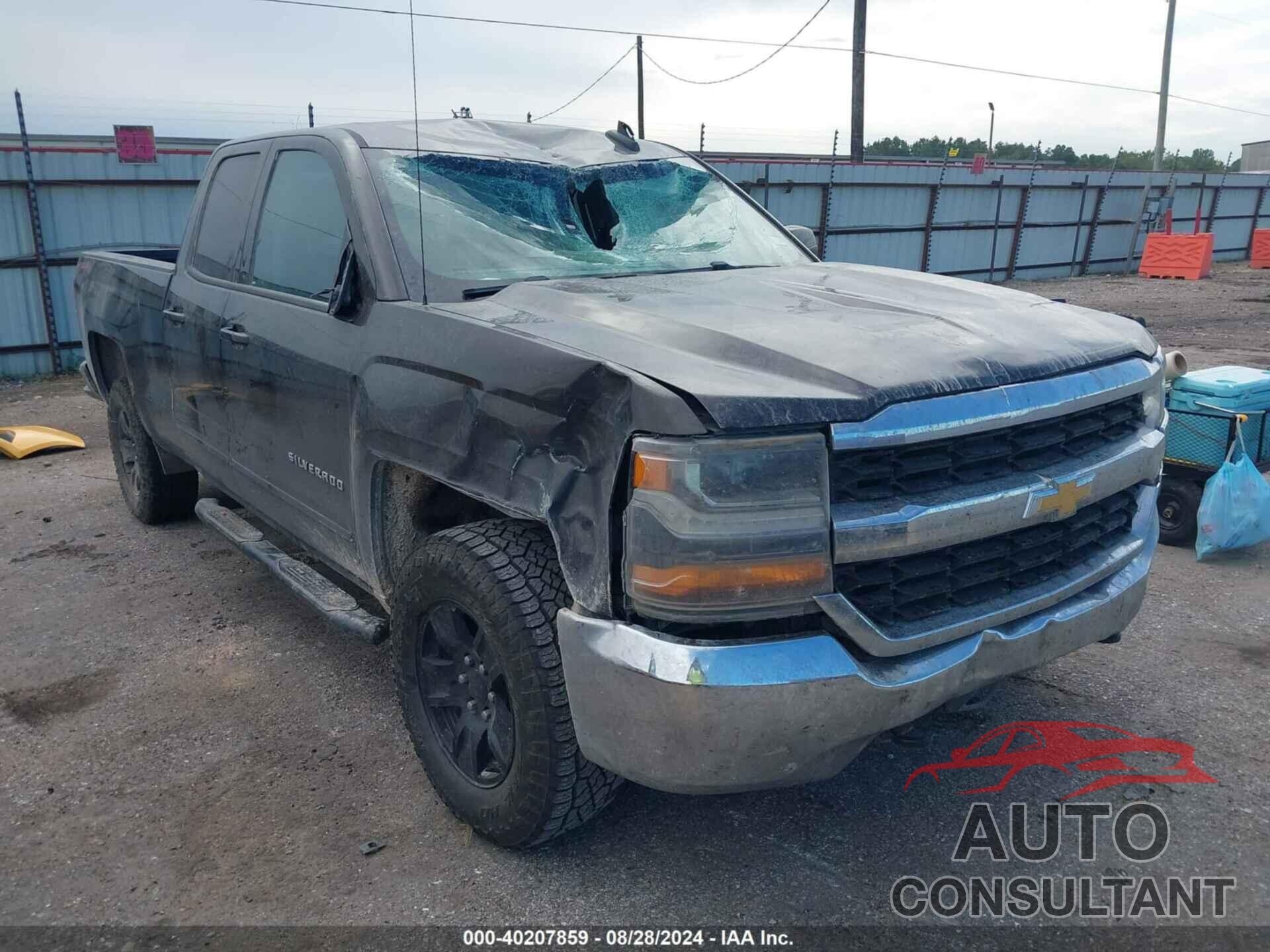 CHEVROLET SILVERADO 1500 2018 - 1GCVKREC4JZ125085