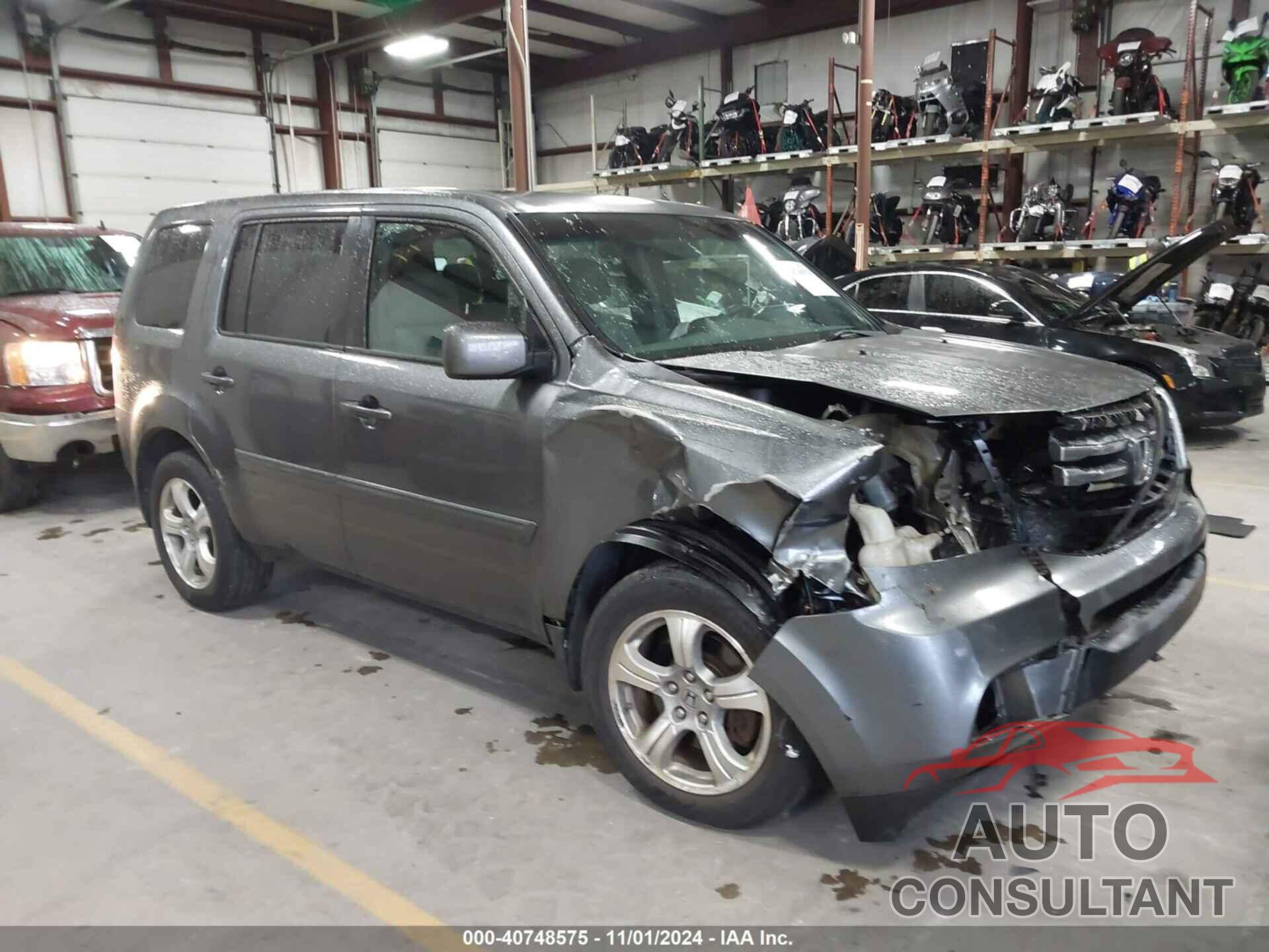 HONDA PILOT 2013 - 5FNYF4H42DB024727