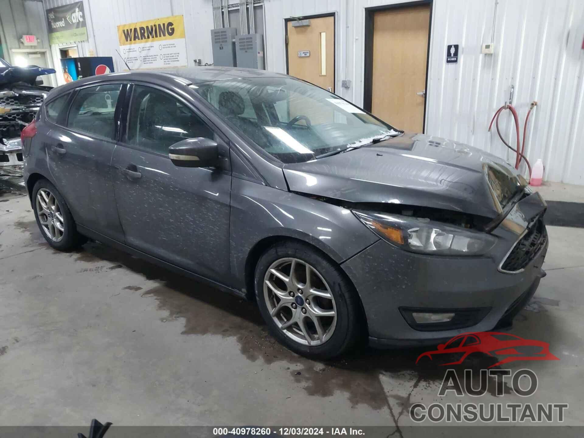 FORD FOCUS 2015 - 1FADP3K24FL334459