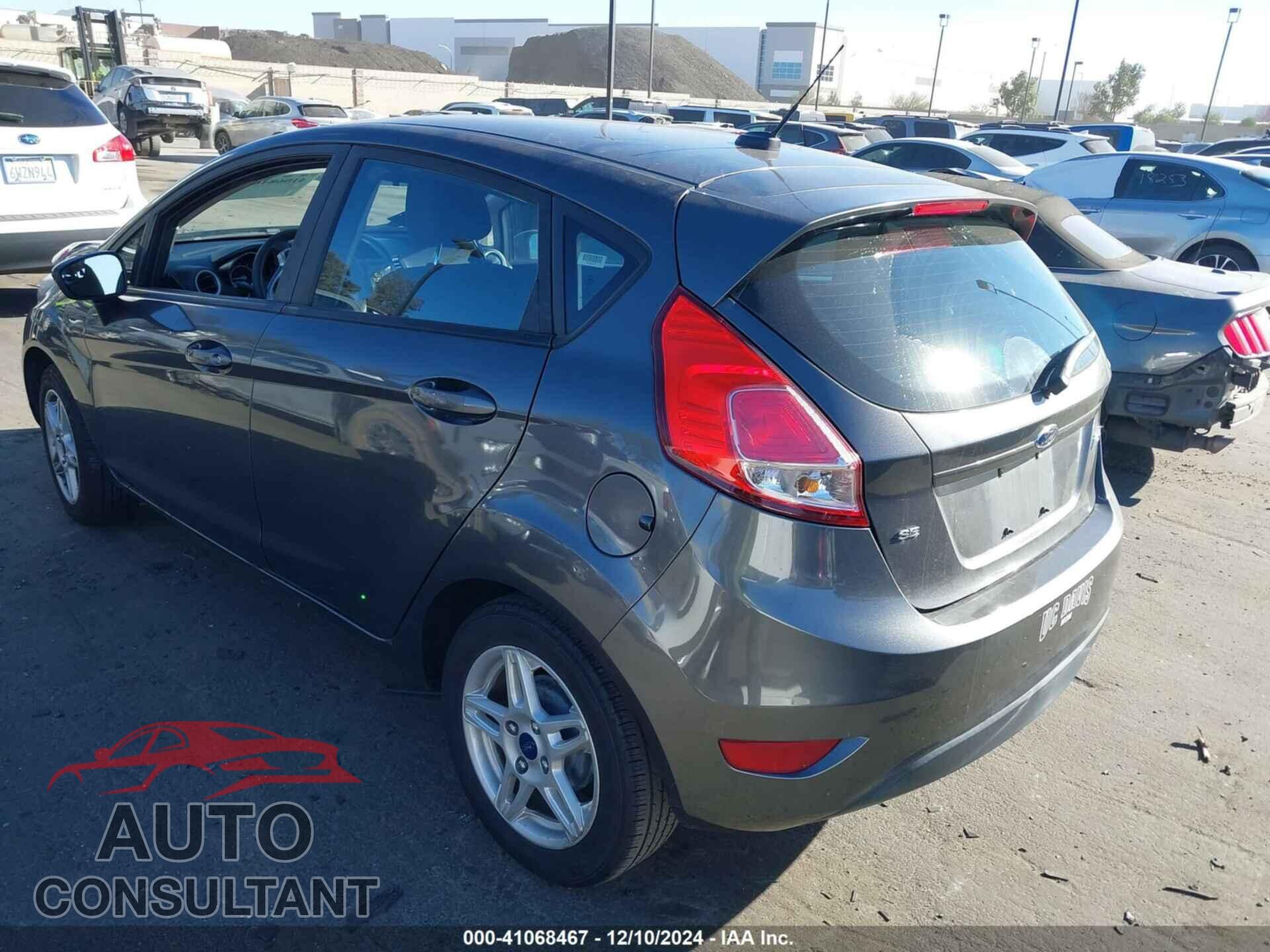FORD FIESTA 2017 - 3FADP4EJ4HM113082