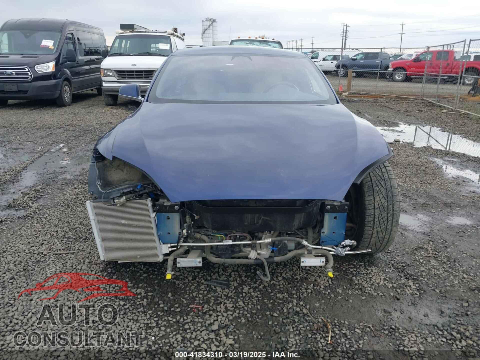 TESLA MODEL S 2017 - 5YJSA1E25HF184502